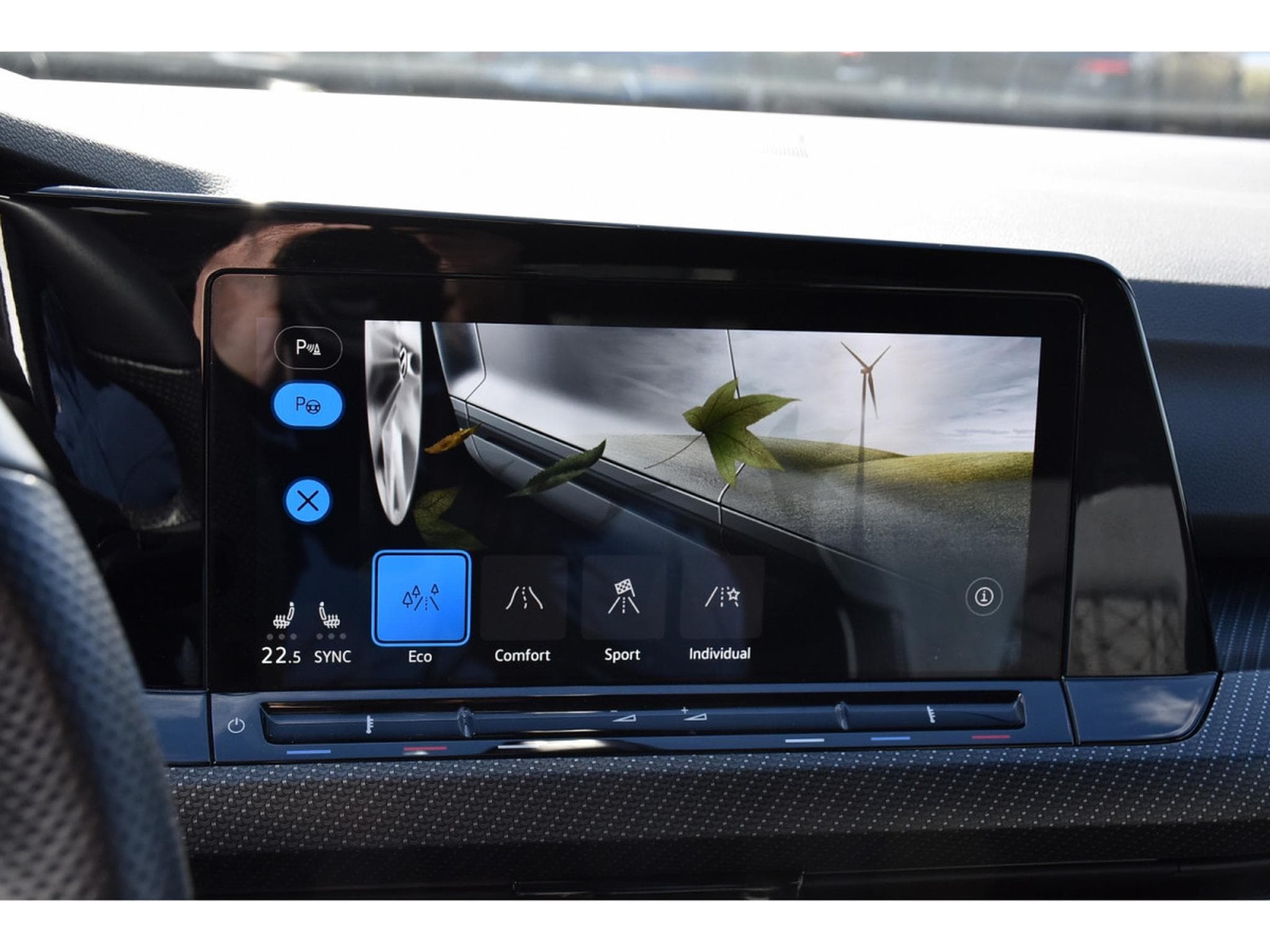 VW Golf 1.5 eTSI R-Line DSG ACC TRAVEL SIDE CAM PARK KEYLESS 1° MAIN (2021) - Foto 13