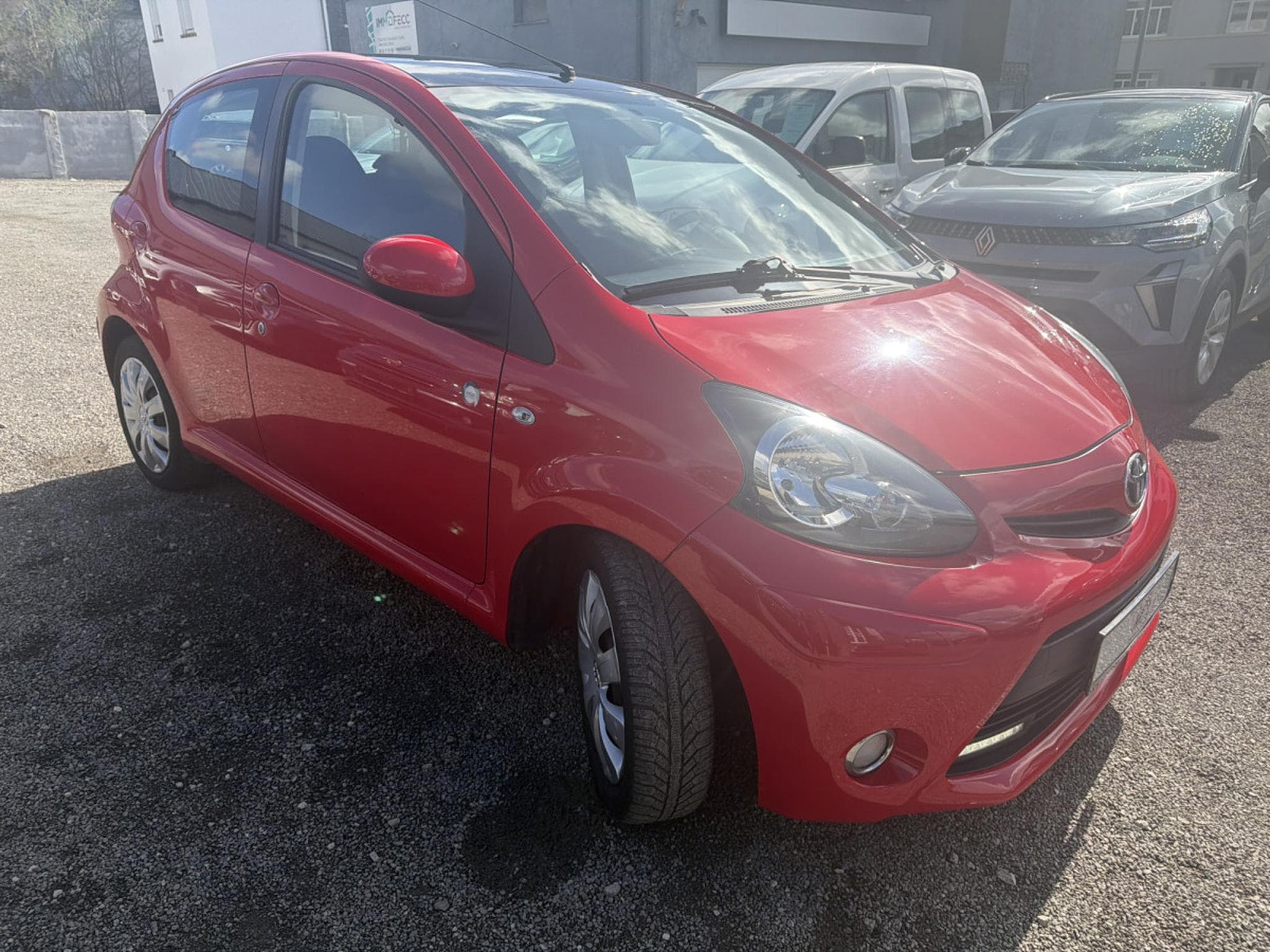 Toyota Aygo 1.0 VVT-I COLOR EDITION 68CV (2013) - Photo 3