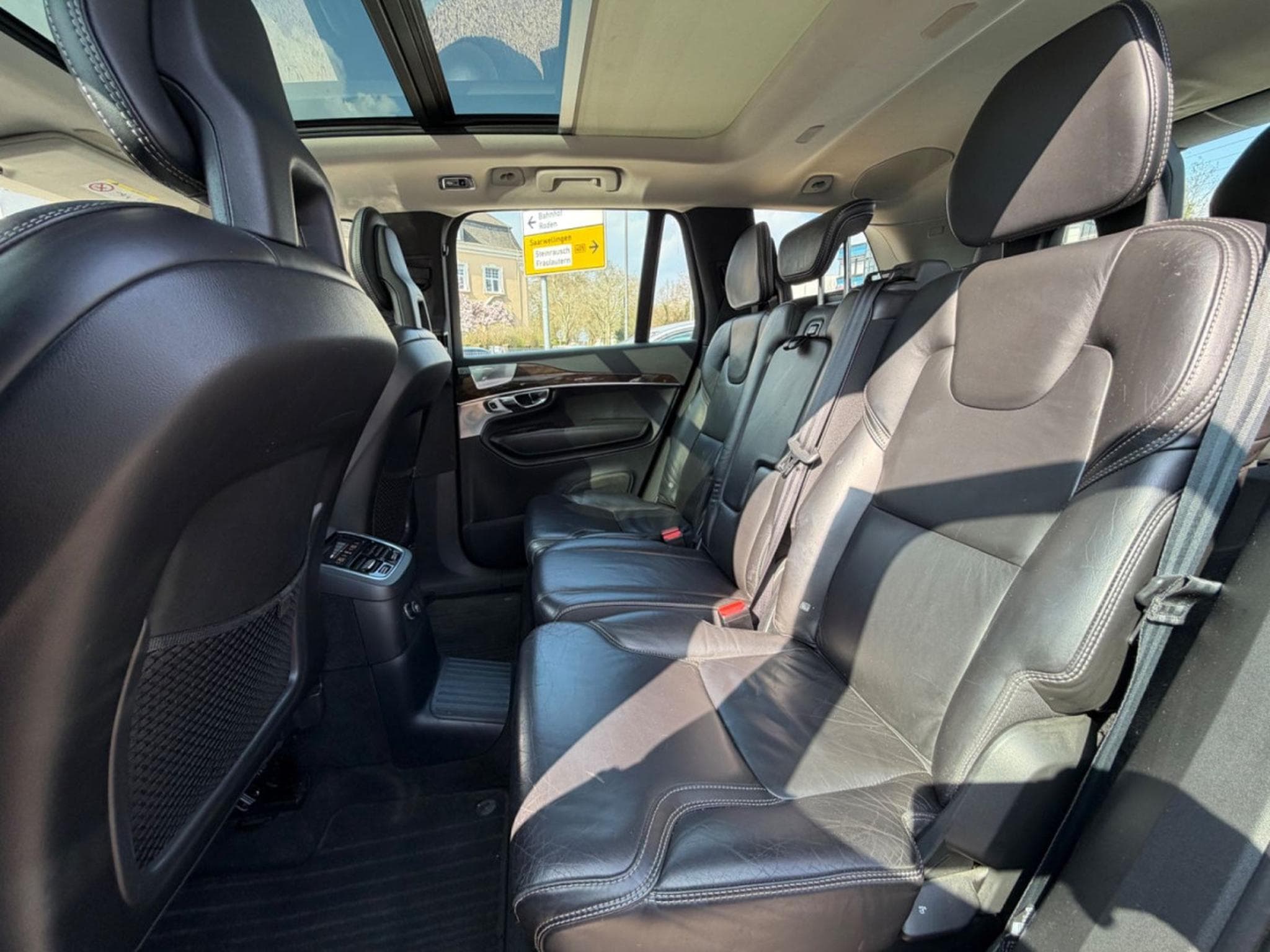 Volvo XC90 XC 90 XC90 Momentum Plug-In Hybrid AWD/ 7xSitzer (2016) - Foto 14