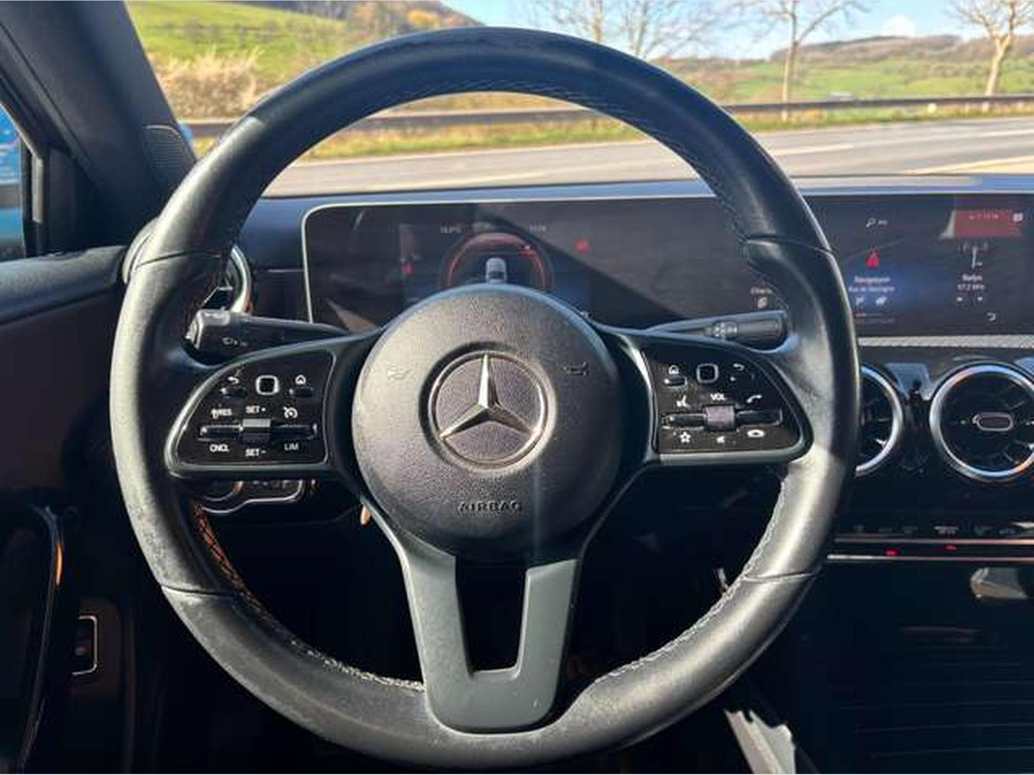 Mercedes A 180 A 180 d 7G-DCT-BERLINE-JUSQU'A 48 MOIS DE GARANTIE (2020) - Foto 10