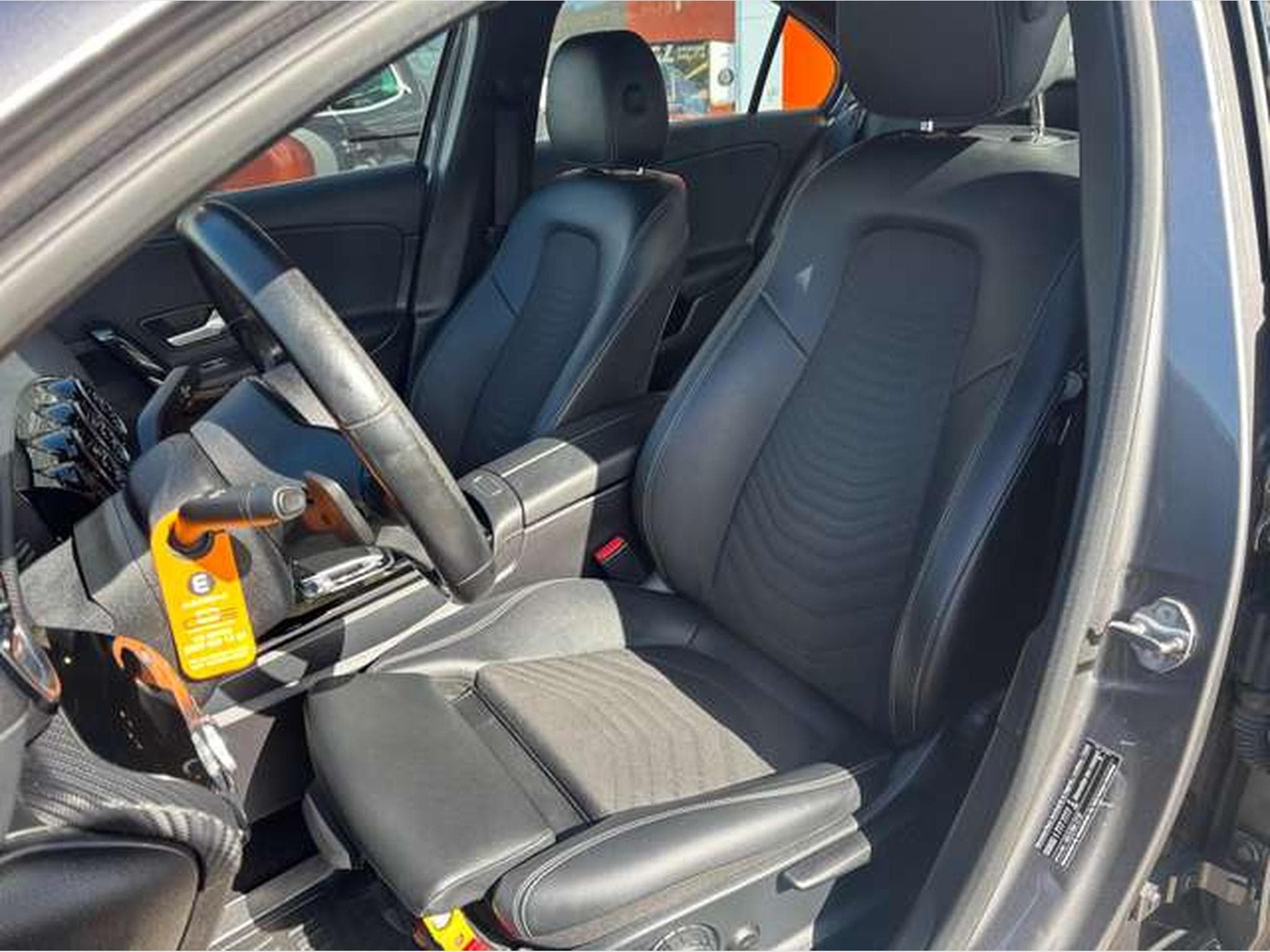 Mercedes A 180 A 180 d 7G-DCT-BERLINE-JUSQU'A 48 MOIS DE GARANTIE (2020) - Foto 9