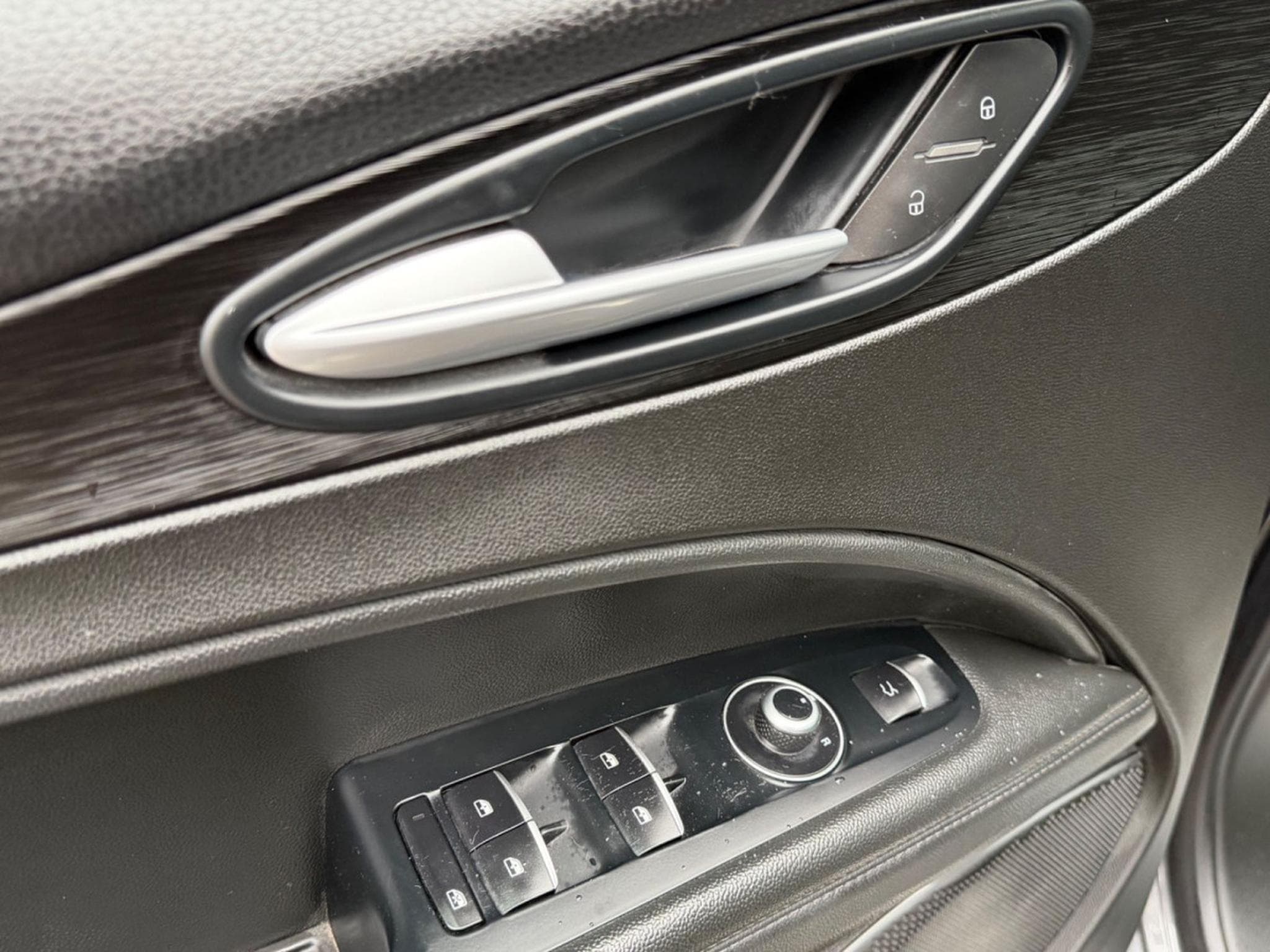 Alfa-Romeo Stelvio Super Q4 206 KW/LEDER/ (2018) - Foto 13