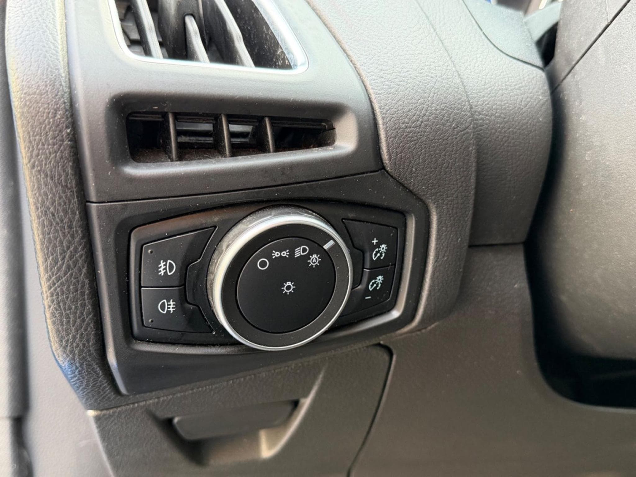 Ford Focus Lim. RS 257 KW/Schalensitze/ALLRAD/ (2016) - Photo 13