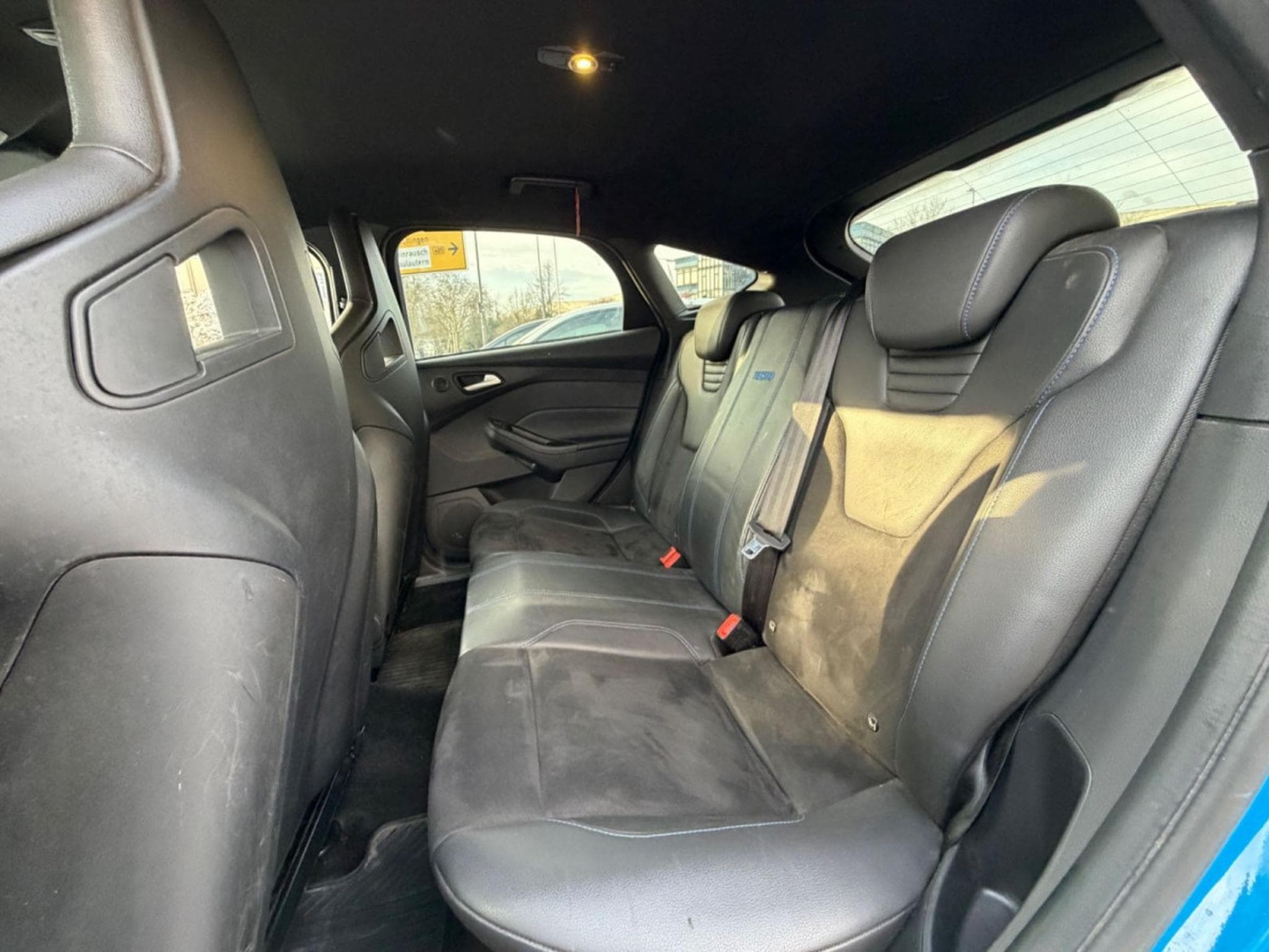 Ford Focus Lim. RS 257 KW/Schalensitze/ALLRAD/ (2016) - Photo 15