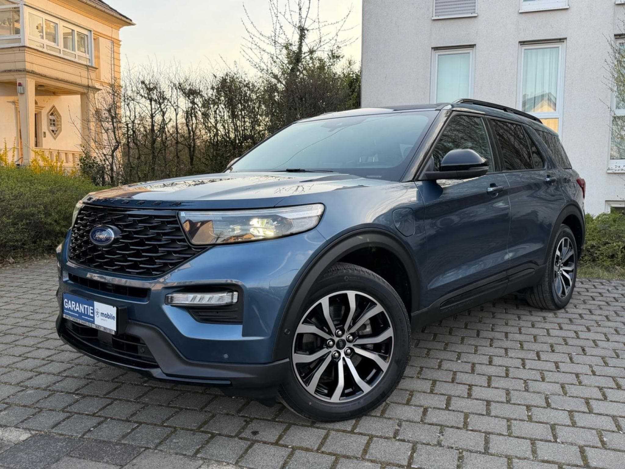 Ford Explorer ST-Line Plug-in-Hybrid 4x4 (2020) - Photo 1