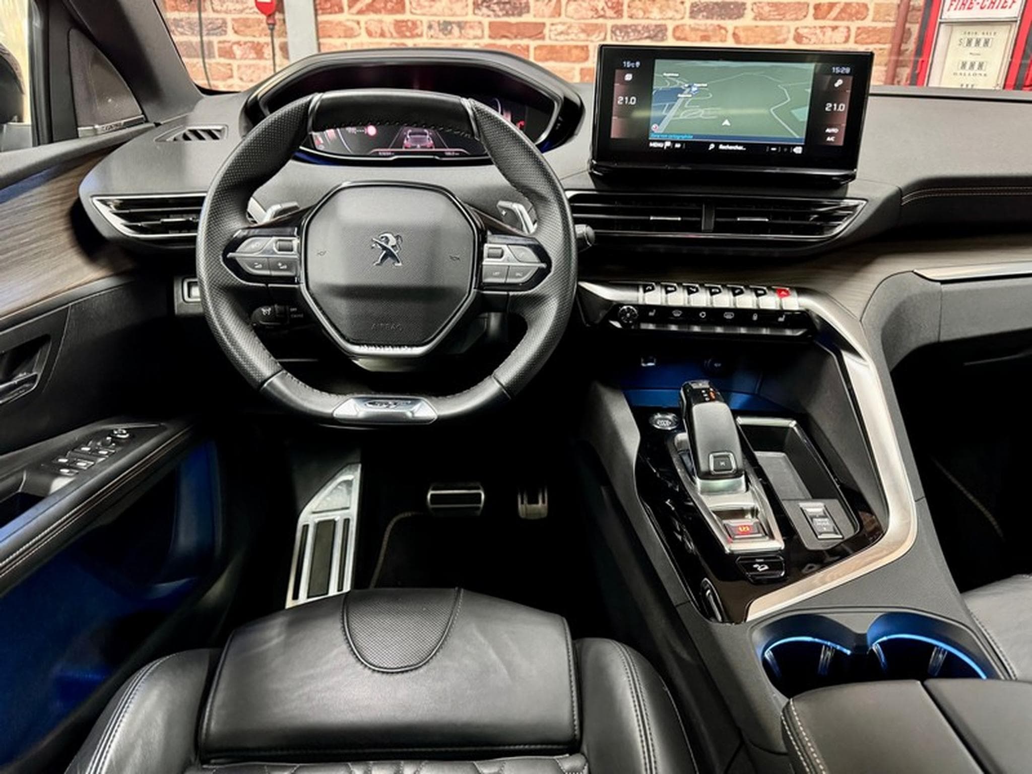 Peugeot 5008 5008 2.0 BlueHdi 177cv Auto GT (7Places) (2023) - Photo 4