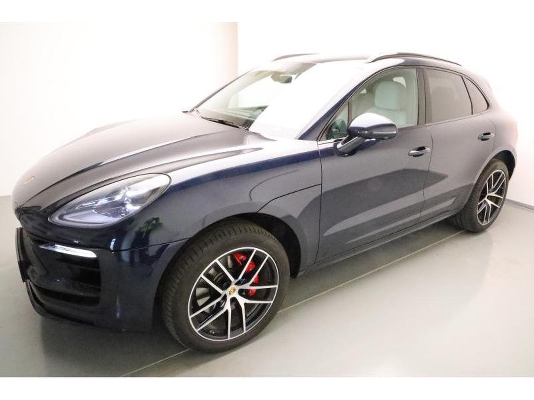 Porsche Macan S (2022) - Photo 17
