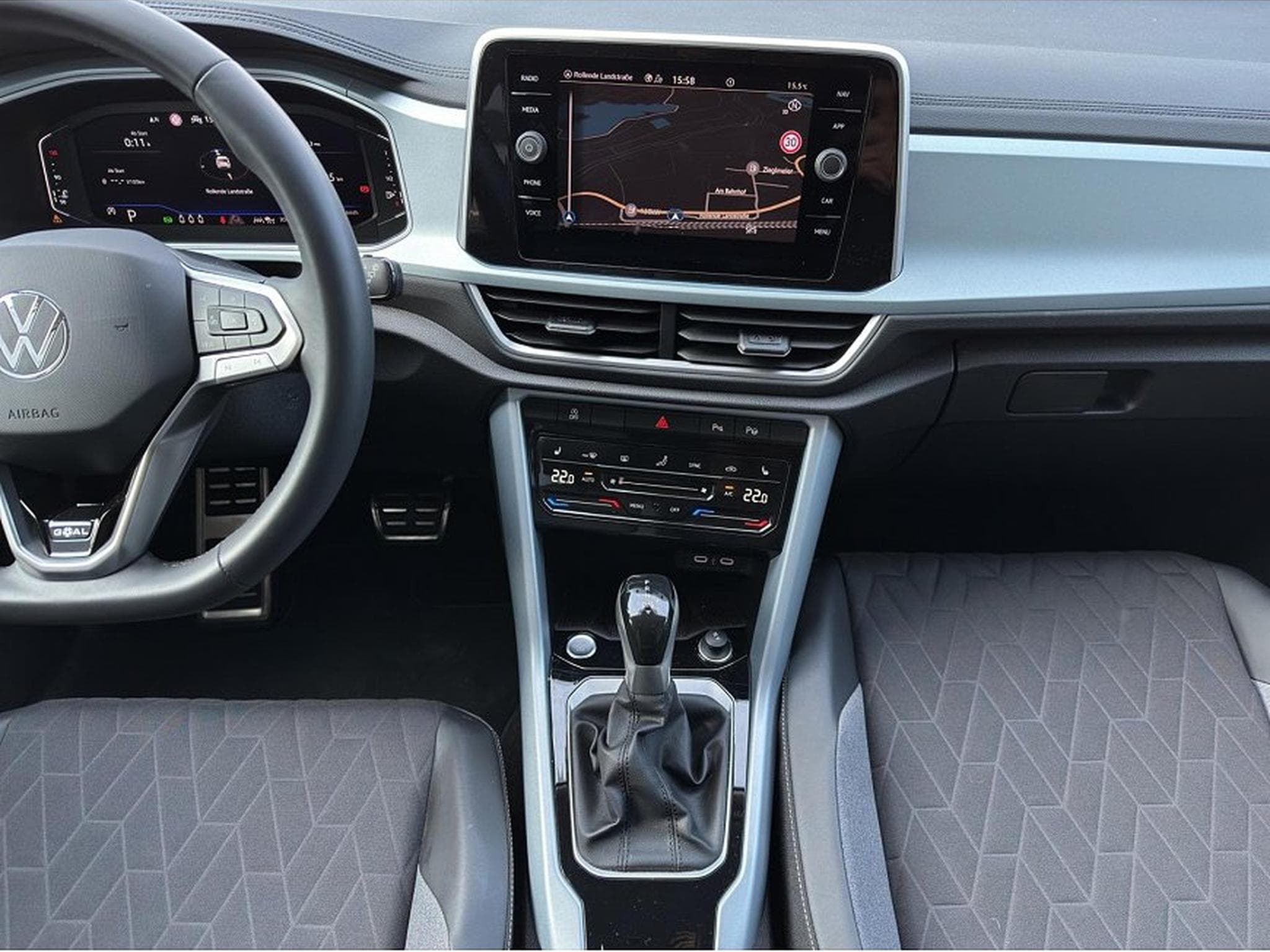 VW T-Roc (2025) - Photo 16