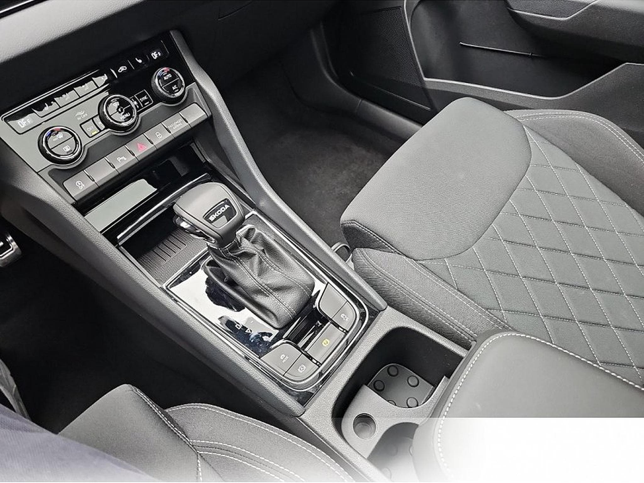 Skoda Karoq (2026) - Foto 11