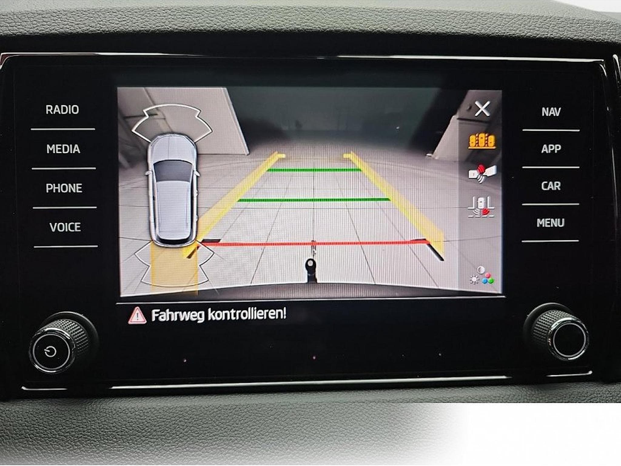 Skoda Karoq (2026) - Foto 9