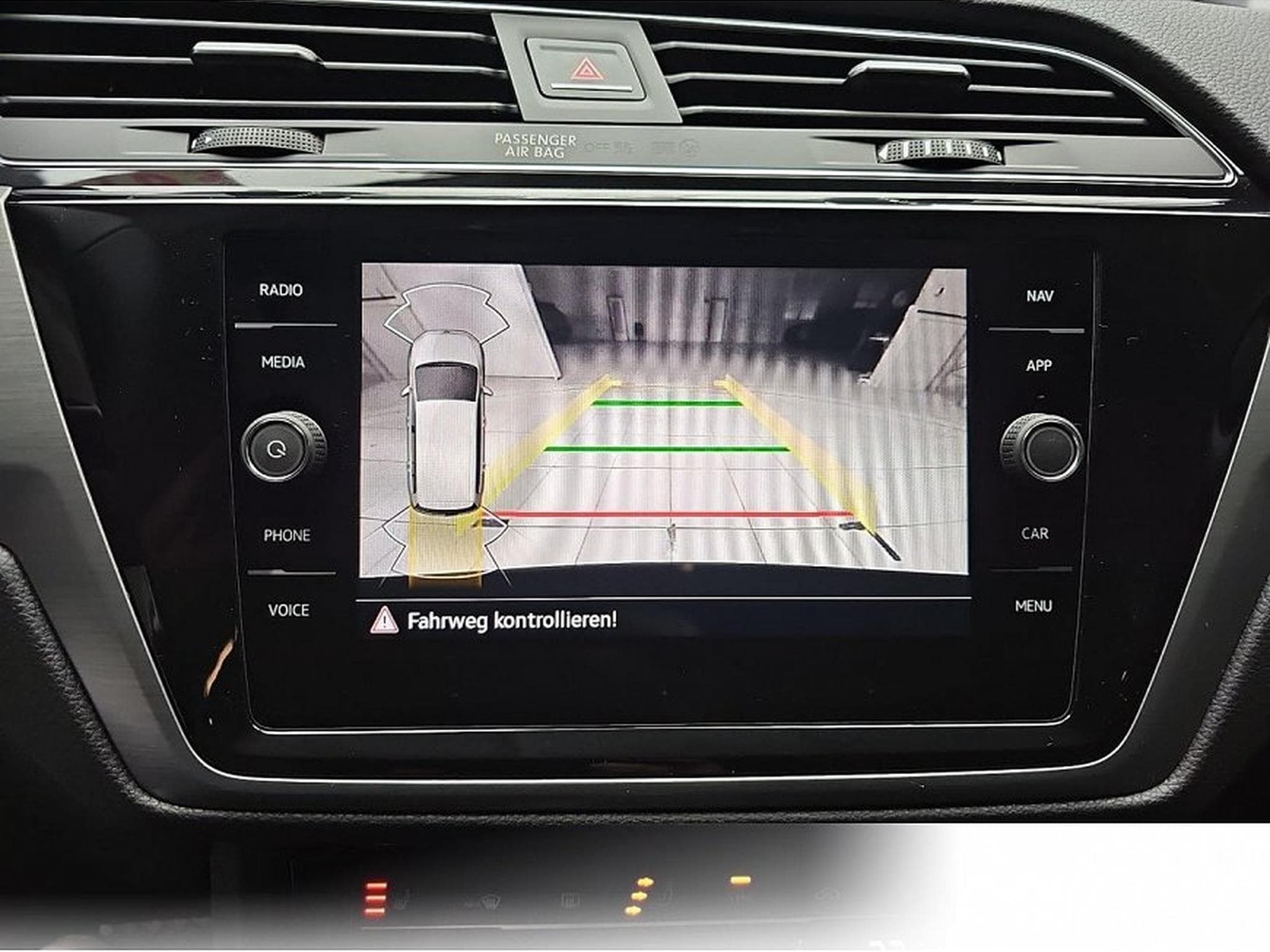 VW Touran (2026) - Foto 9