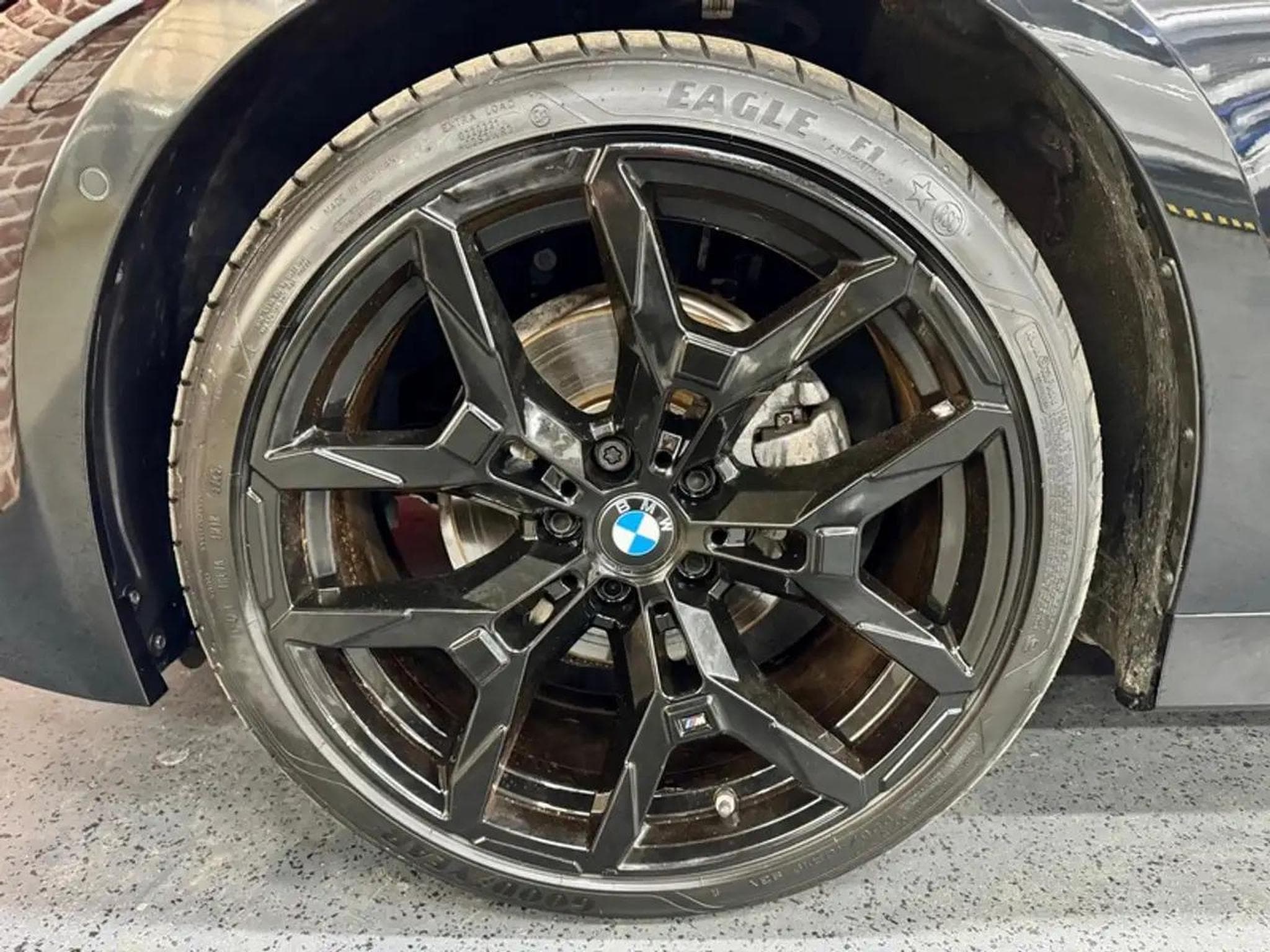 BMW 320 (2025) - Photo 3