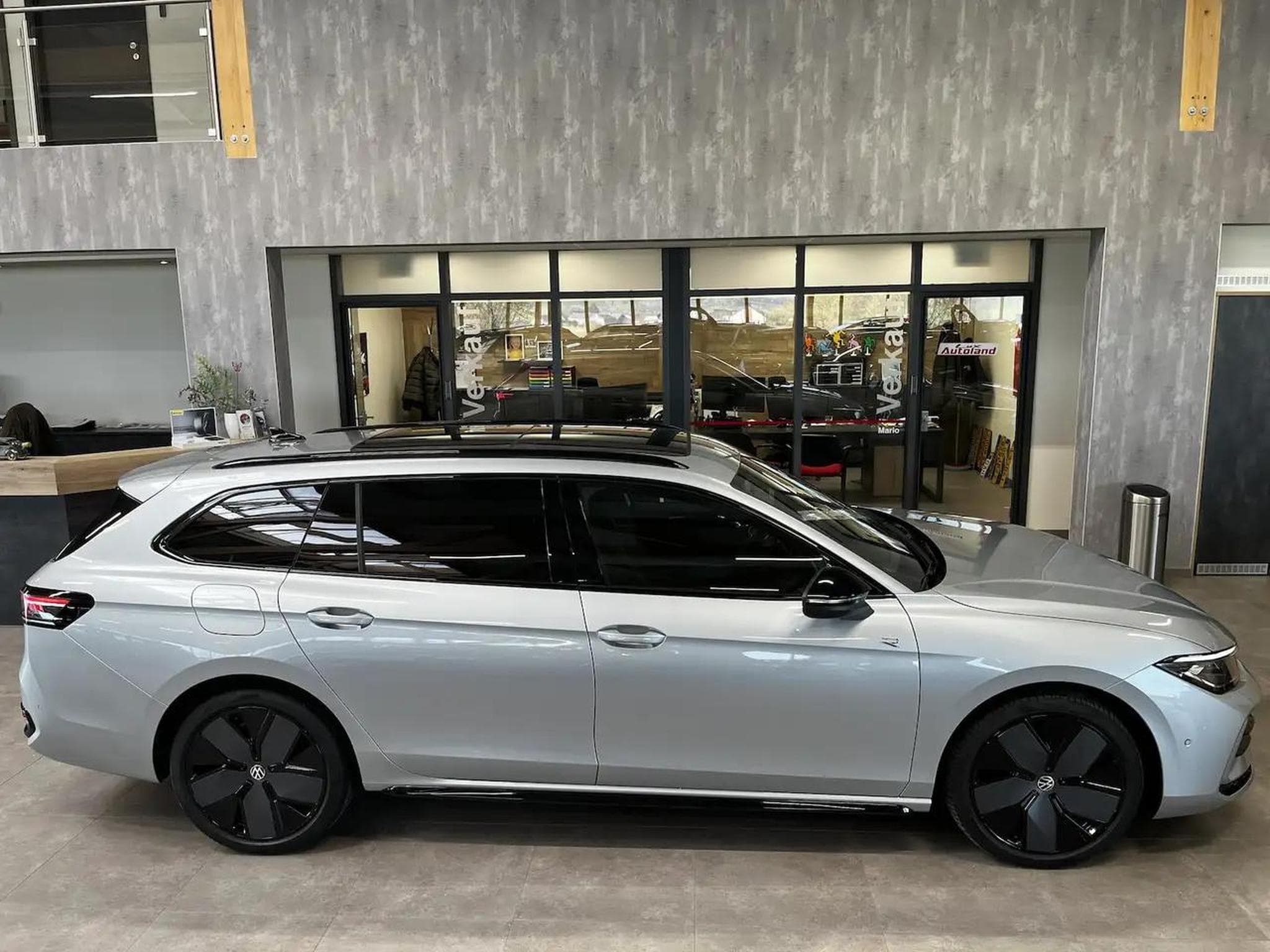 VW Passat (2025) - Photo 2
