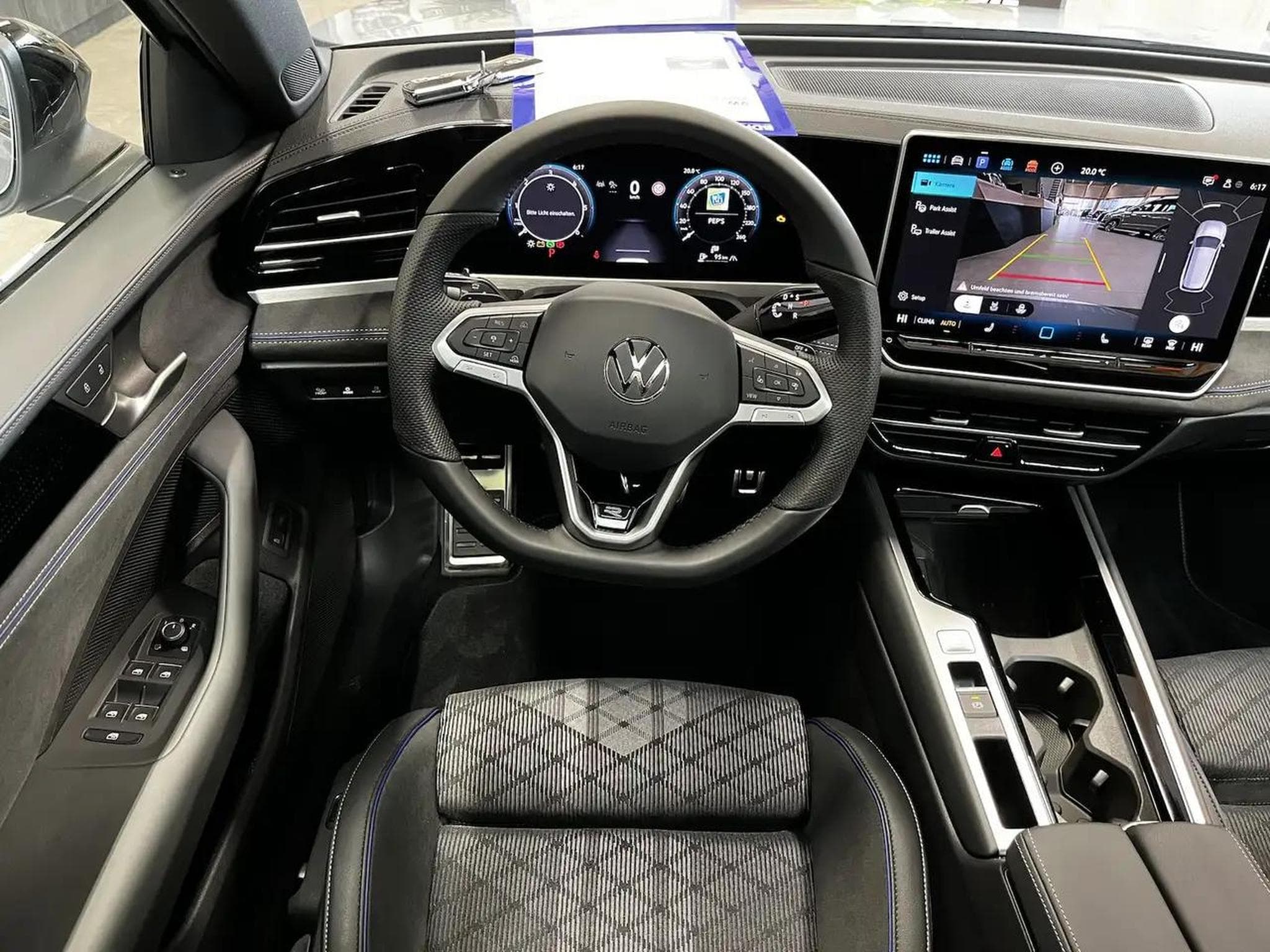 VW Passat (2025) - Photo 5