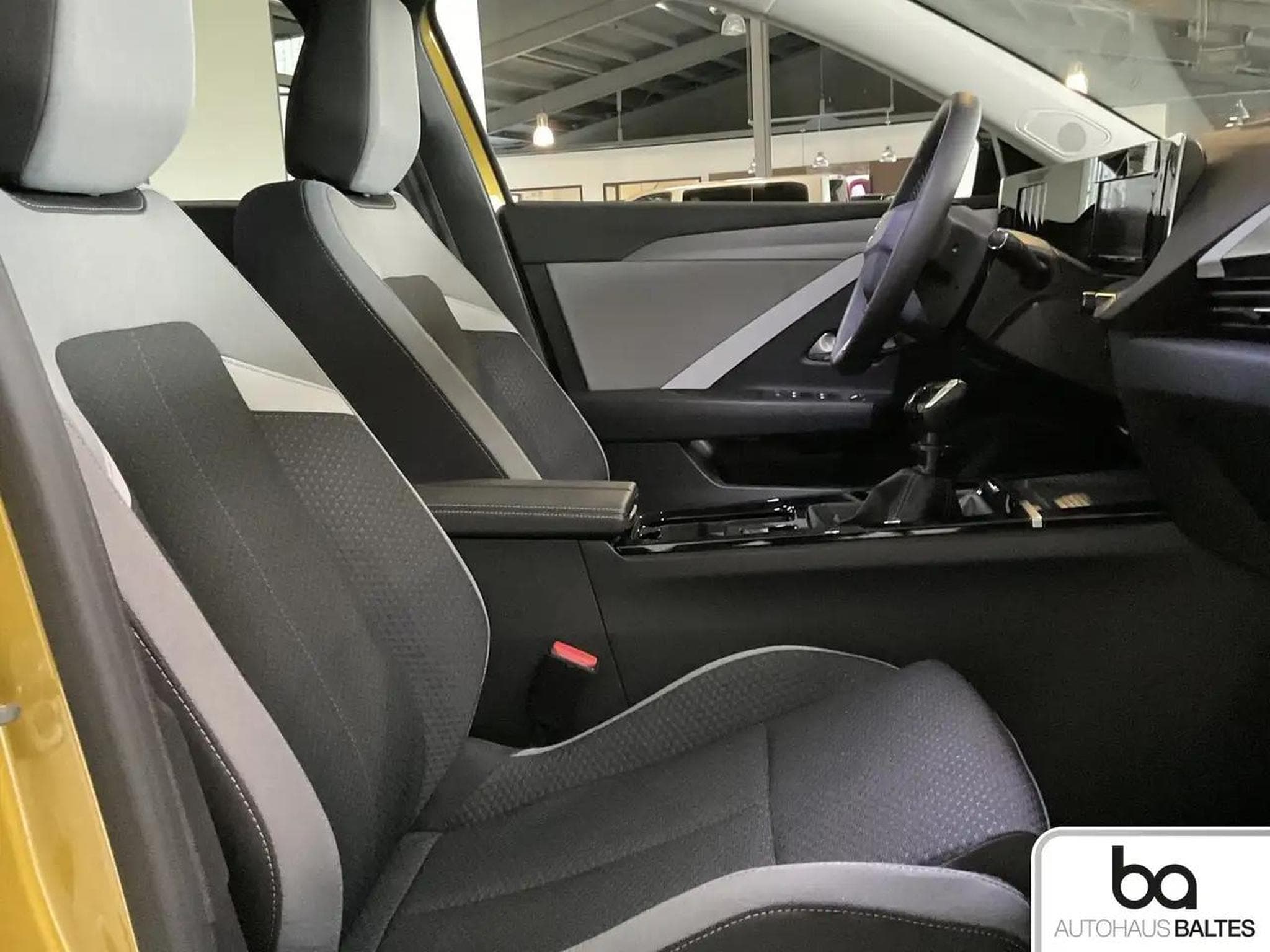 Opel Astra (2024) - Photo 7