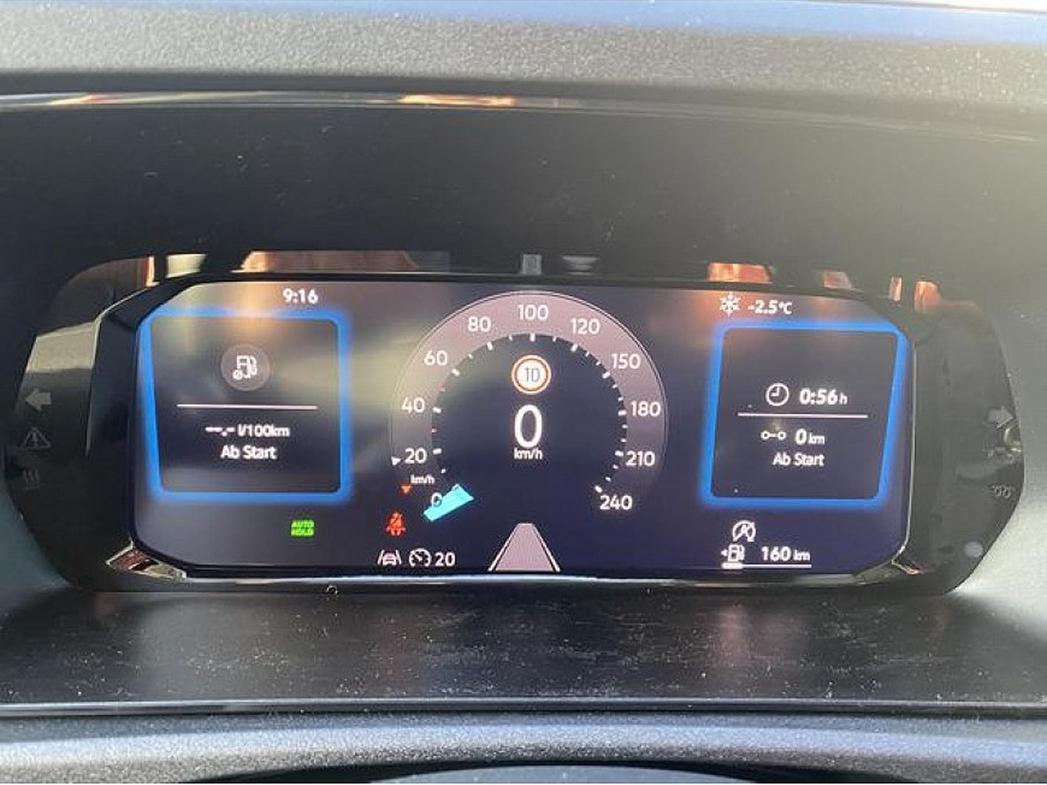 VW Caddy (2025) - Photo 10