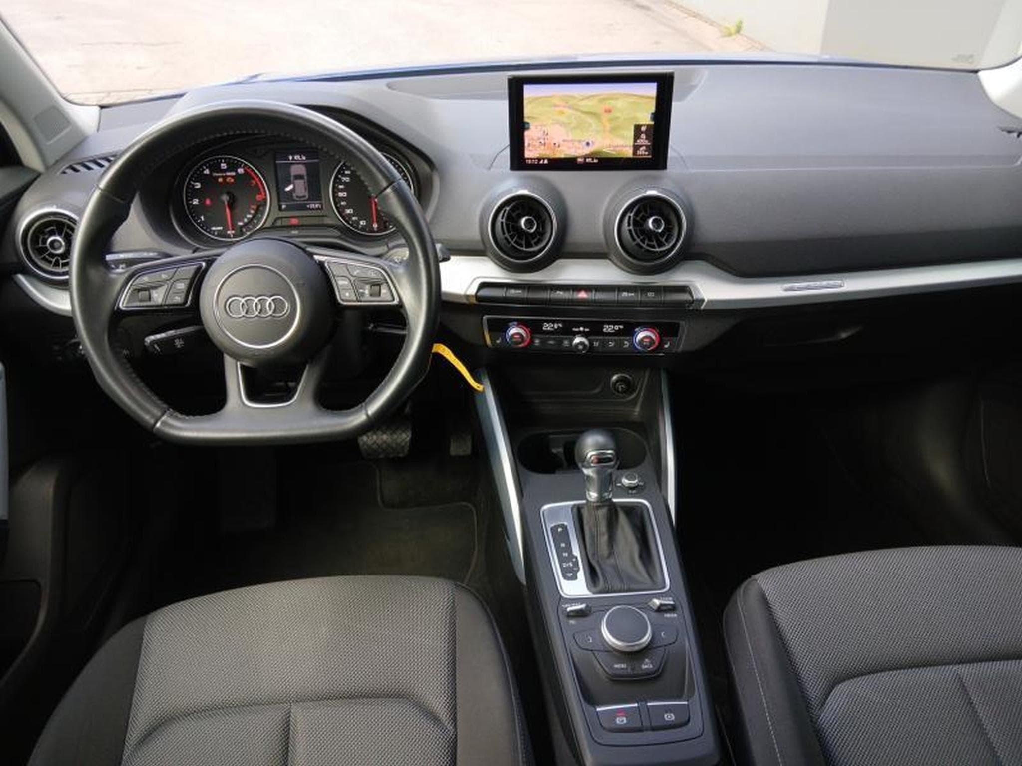 Audi Q2 sport 40 TFSI quattro s-tronic (2019) - Photo 8