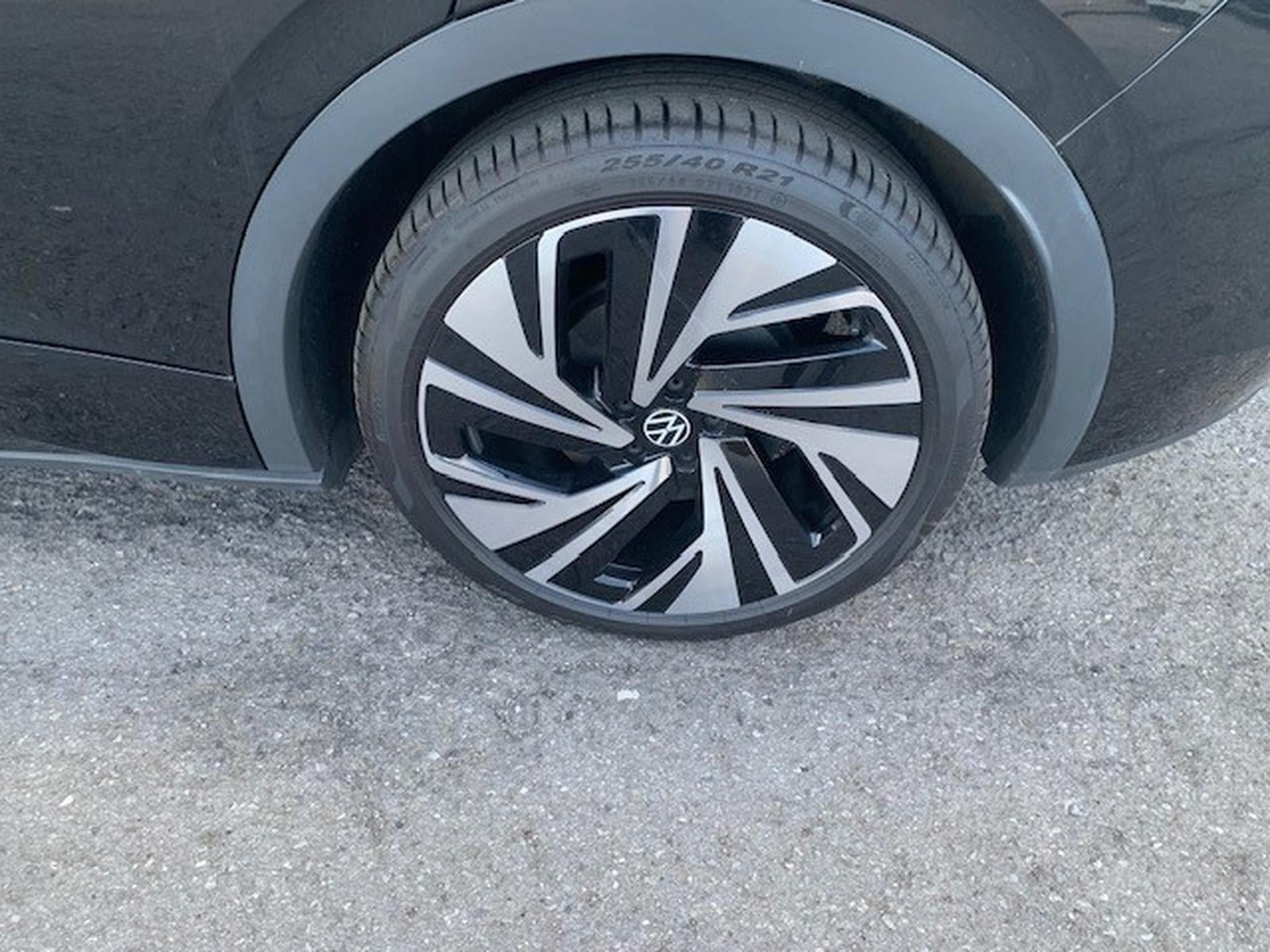 VW ID.5 PRO PERFORMANCE 150KW / 77 kWh (2023) - Photo 4