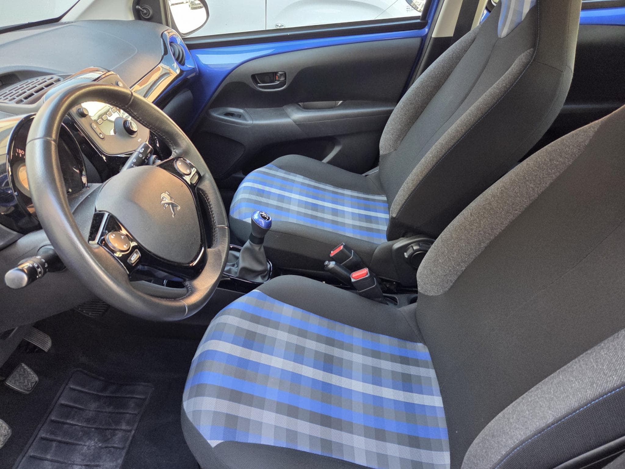 Peugeot 108 1.0 72 CV Active Garantie 12 Mois (2019) - Photo 9