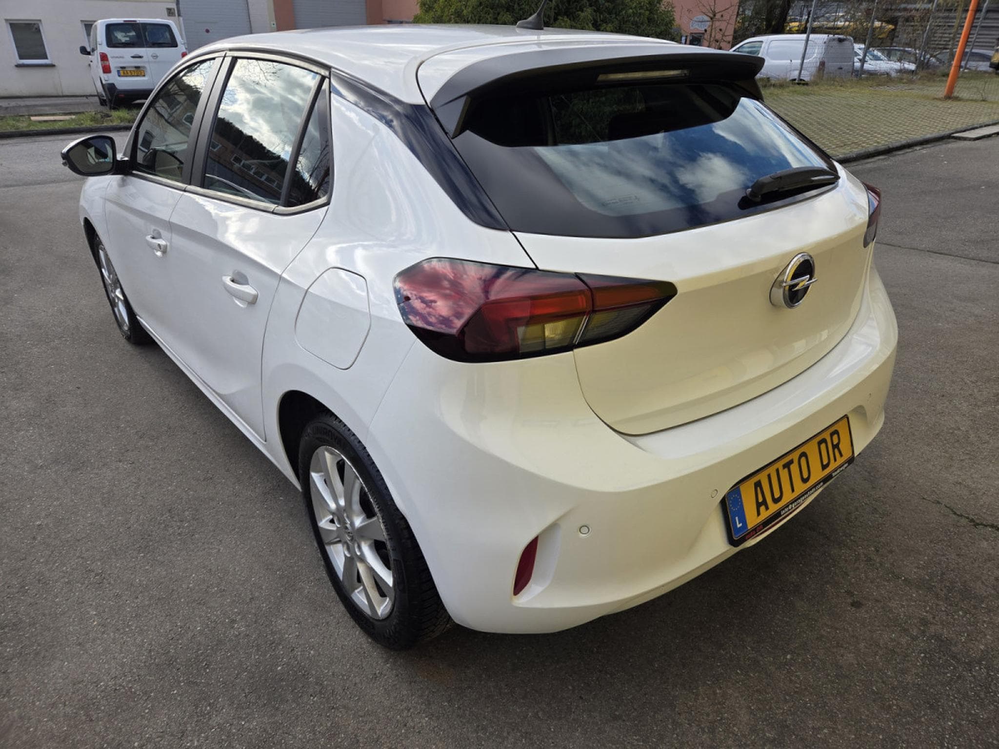 Opel Corsa 1.5 D 102 CV Garantie 12 Mois (2021) - Photo 3