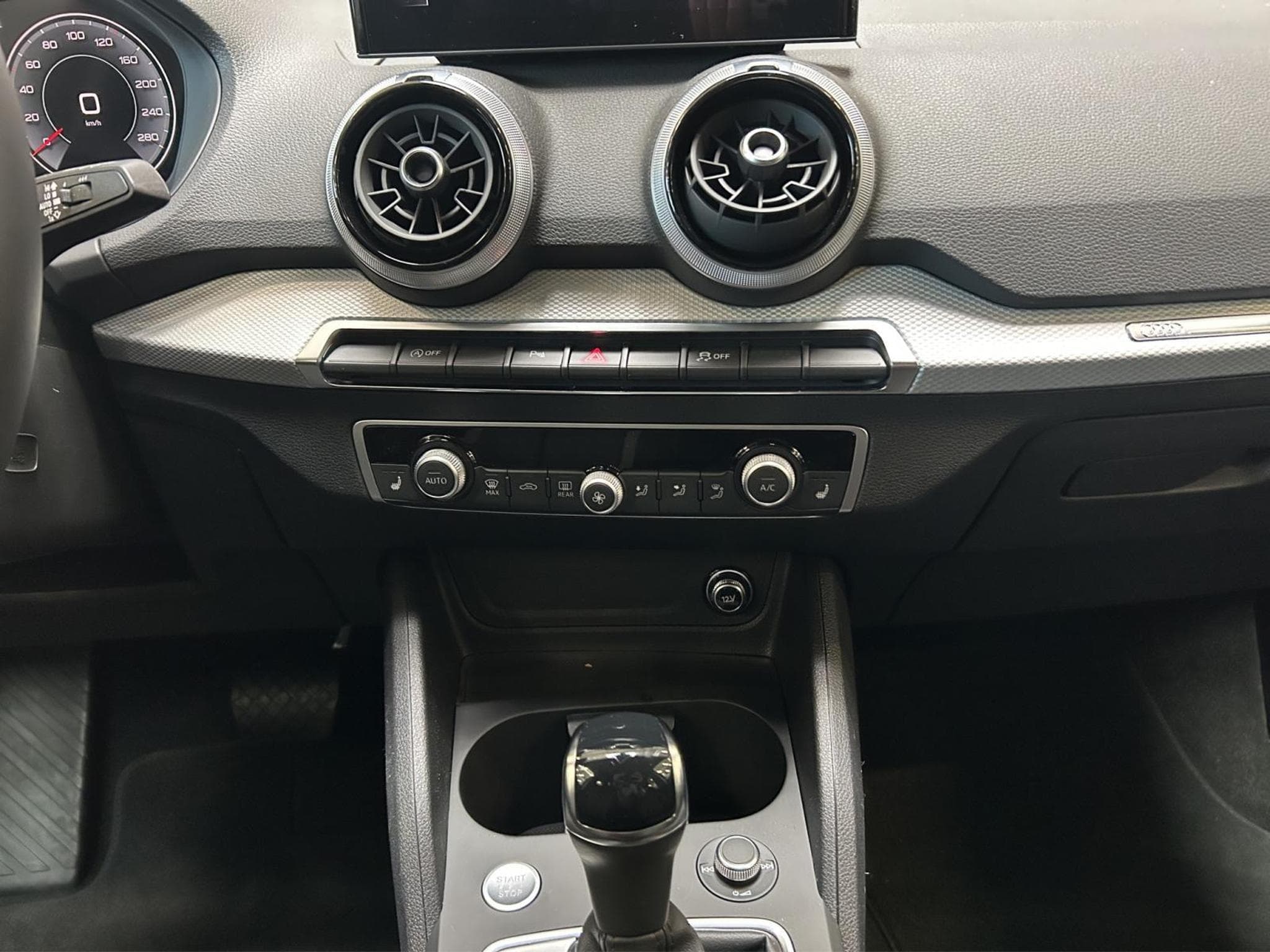 Audi Q2 S line (2026) - Foto 12