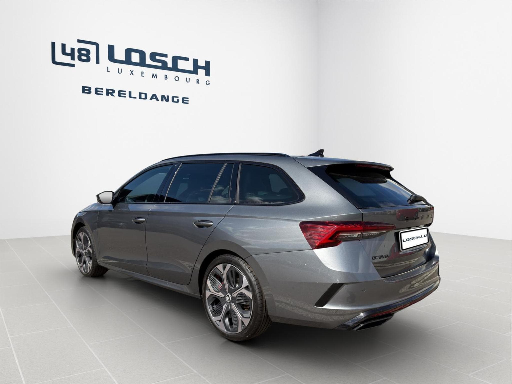 Skoda Octavia RS (2026) - Photo 3