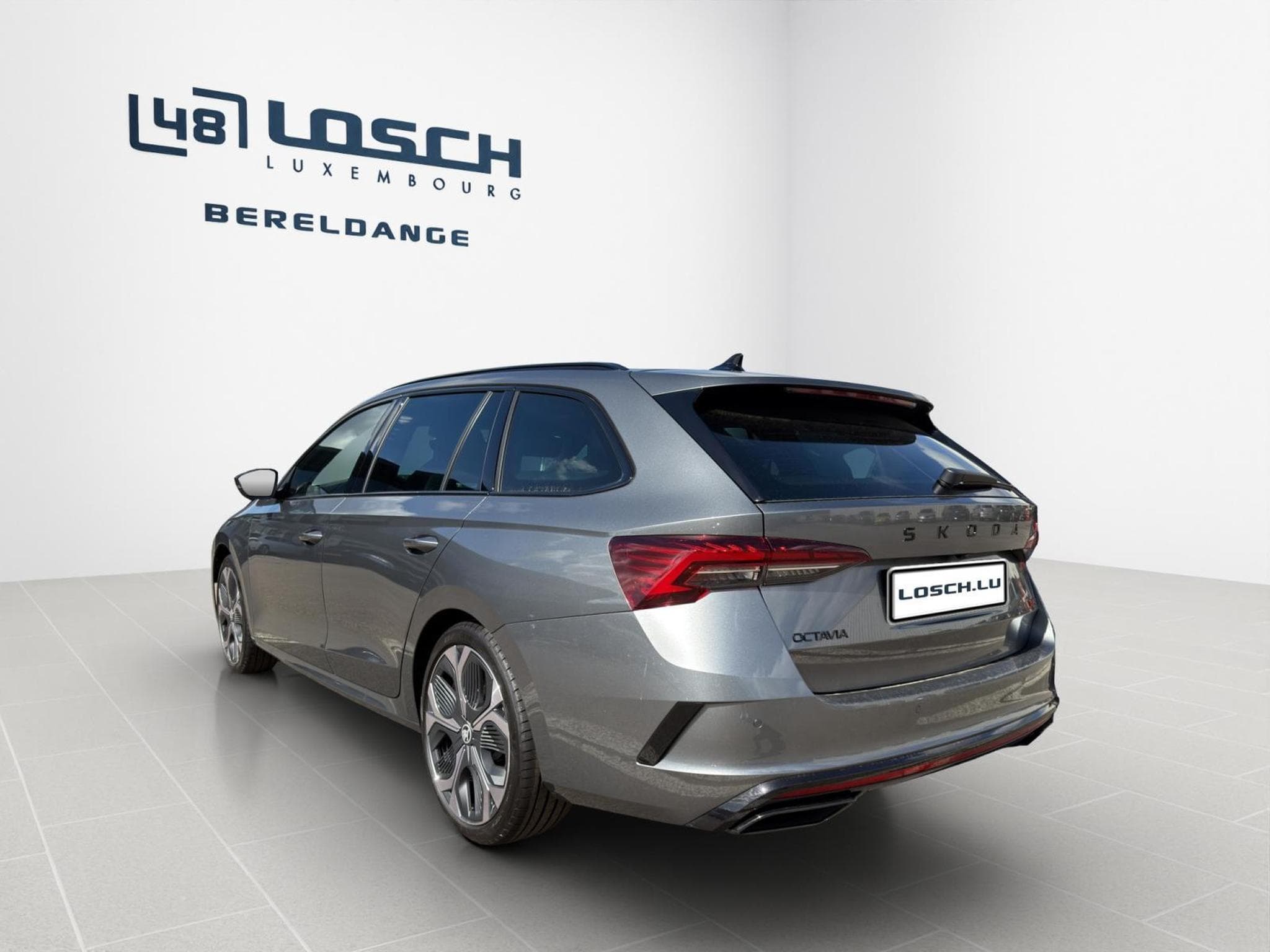 Skoda Octavia RS (2026) - Photo 4