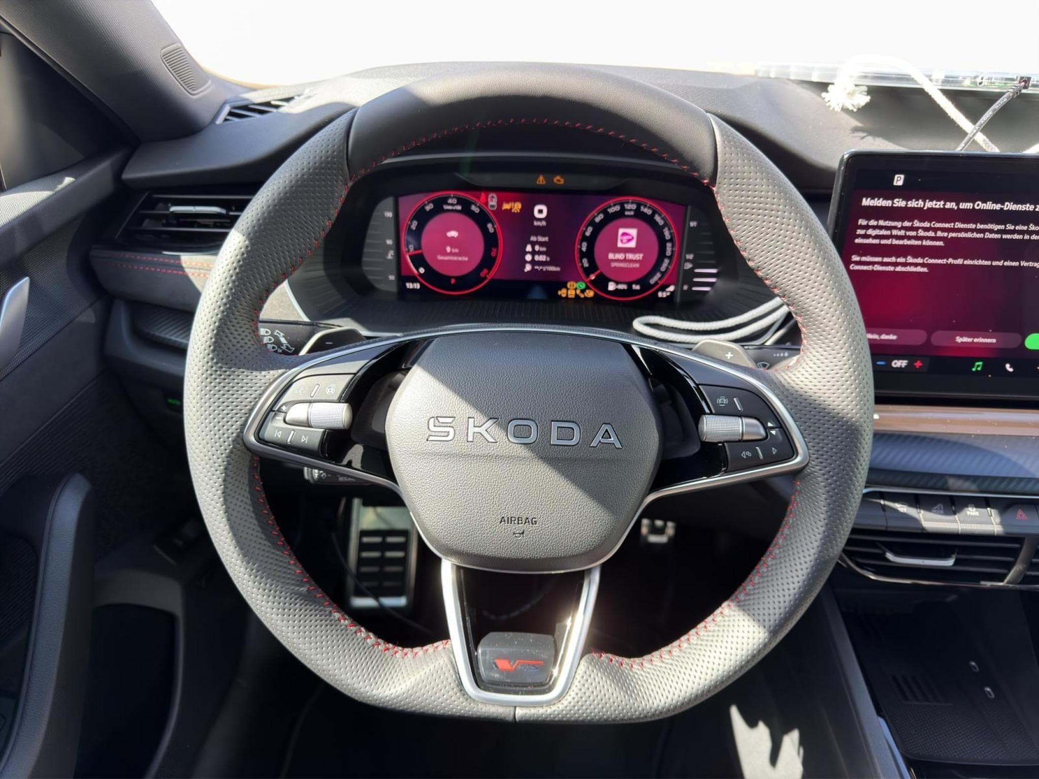 Skoda Octavia RS (2026) - Photo 9