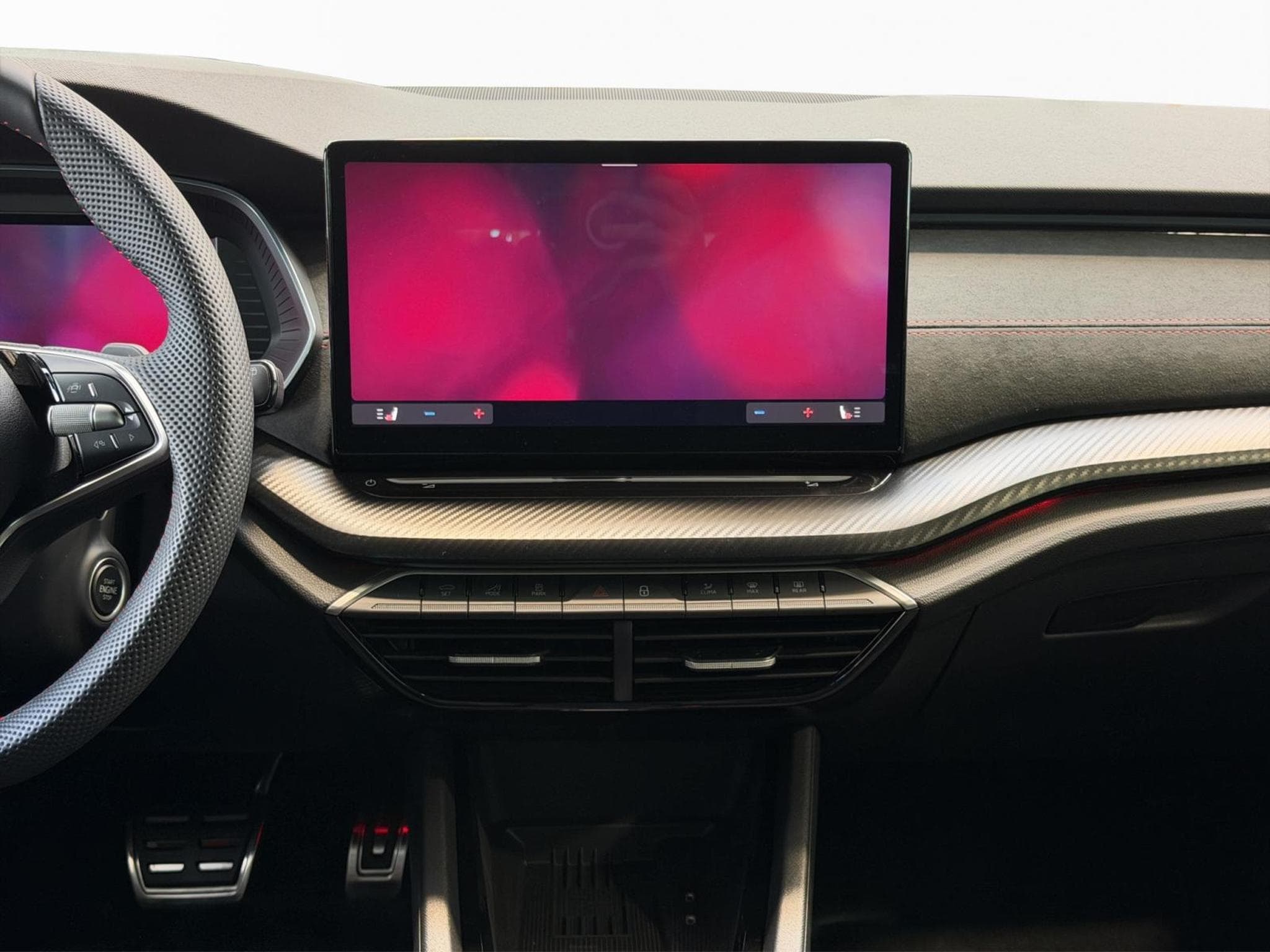 Skoda Octavia RS (2026) - Photo 10