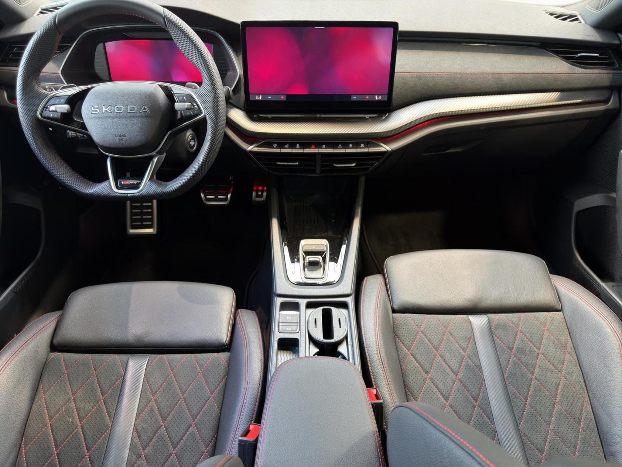 Skoda Octavia RS (2026) - Photo 8