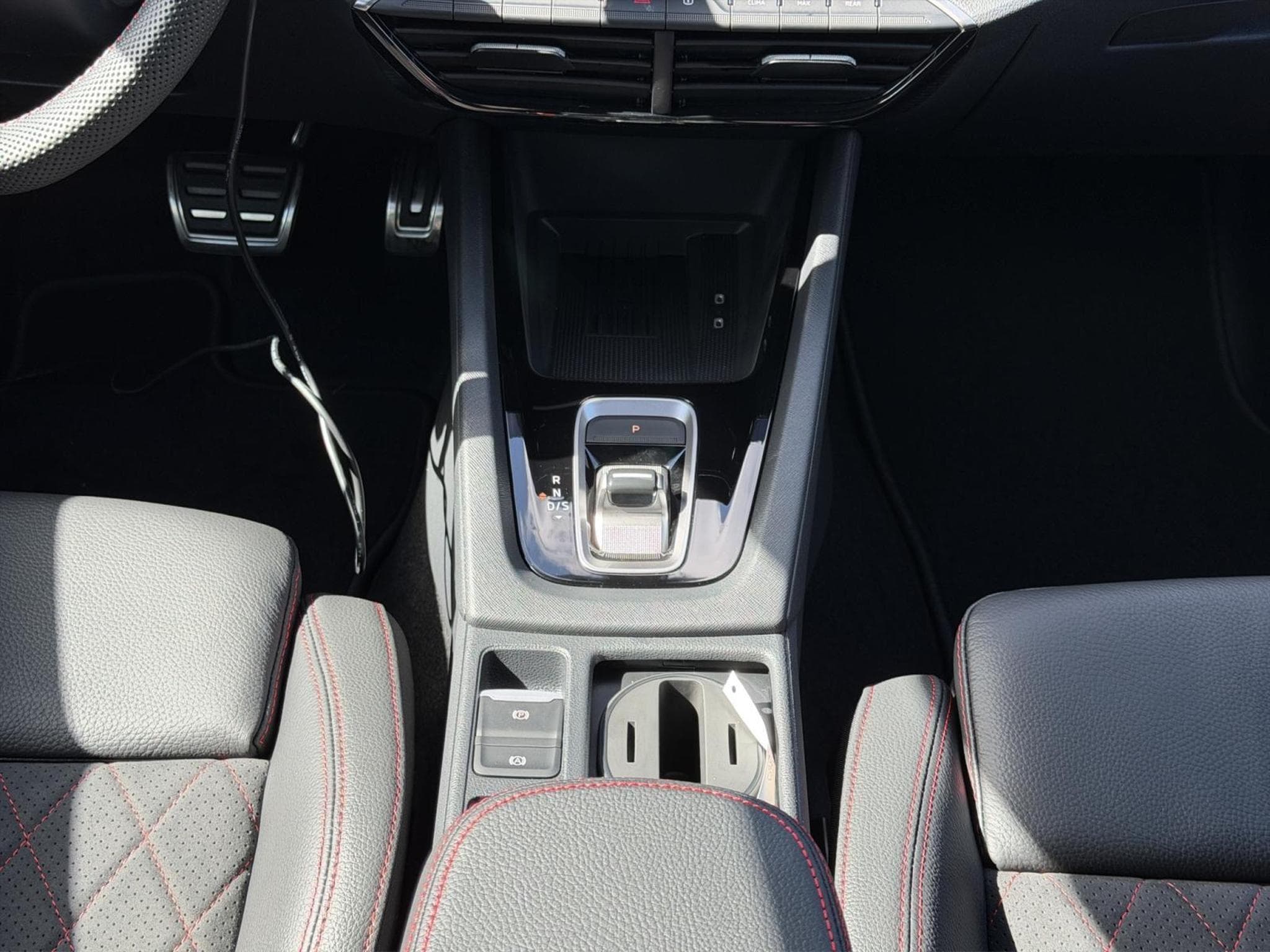 Skoda Octavia RS (2026) - Photo 11