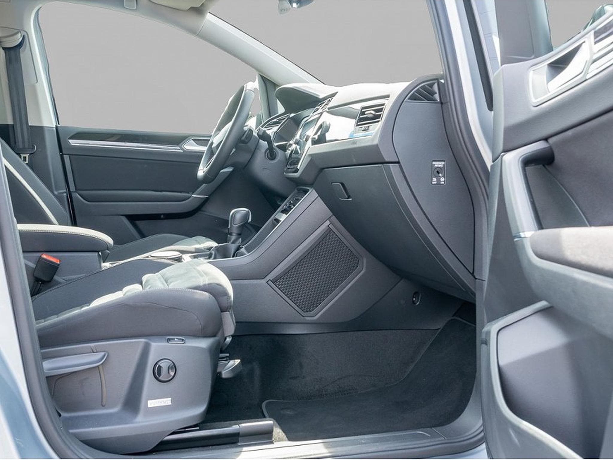 VW Touran (2025) - Foto 2