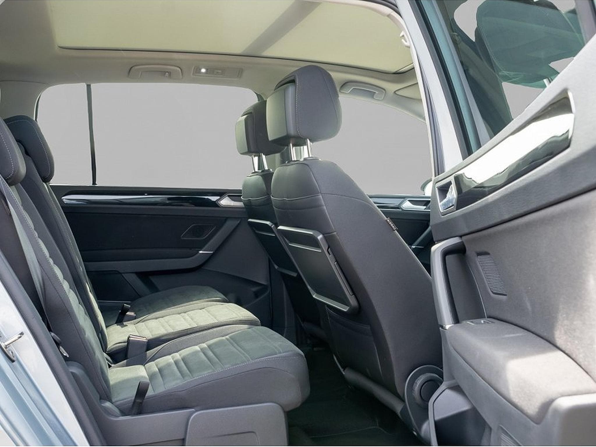 VW Touran (2025) - Foto 4