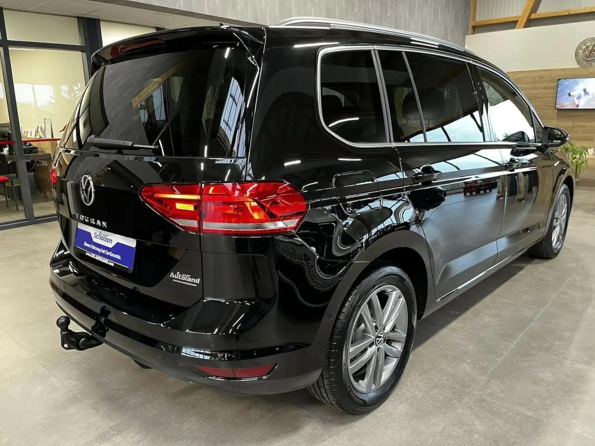 VW Touran (2025) - Photo 4