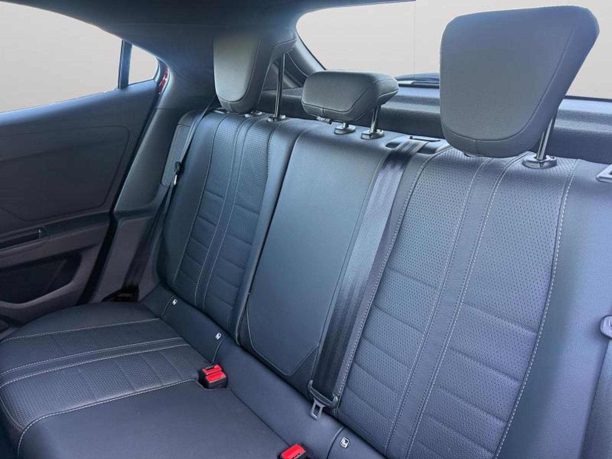 Opel Mokka -e Ultimate (2021) - Photo 12