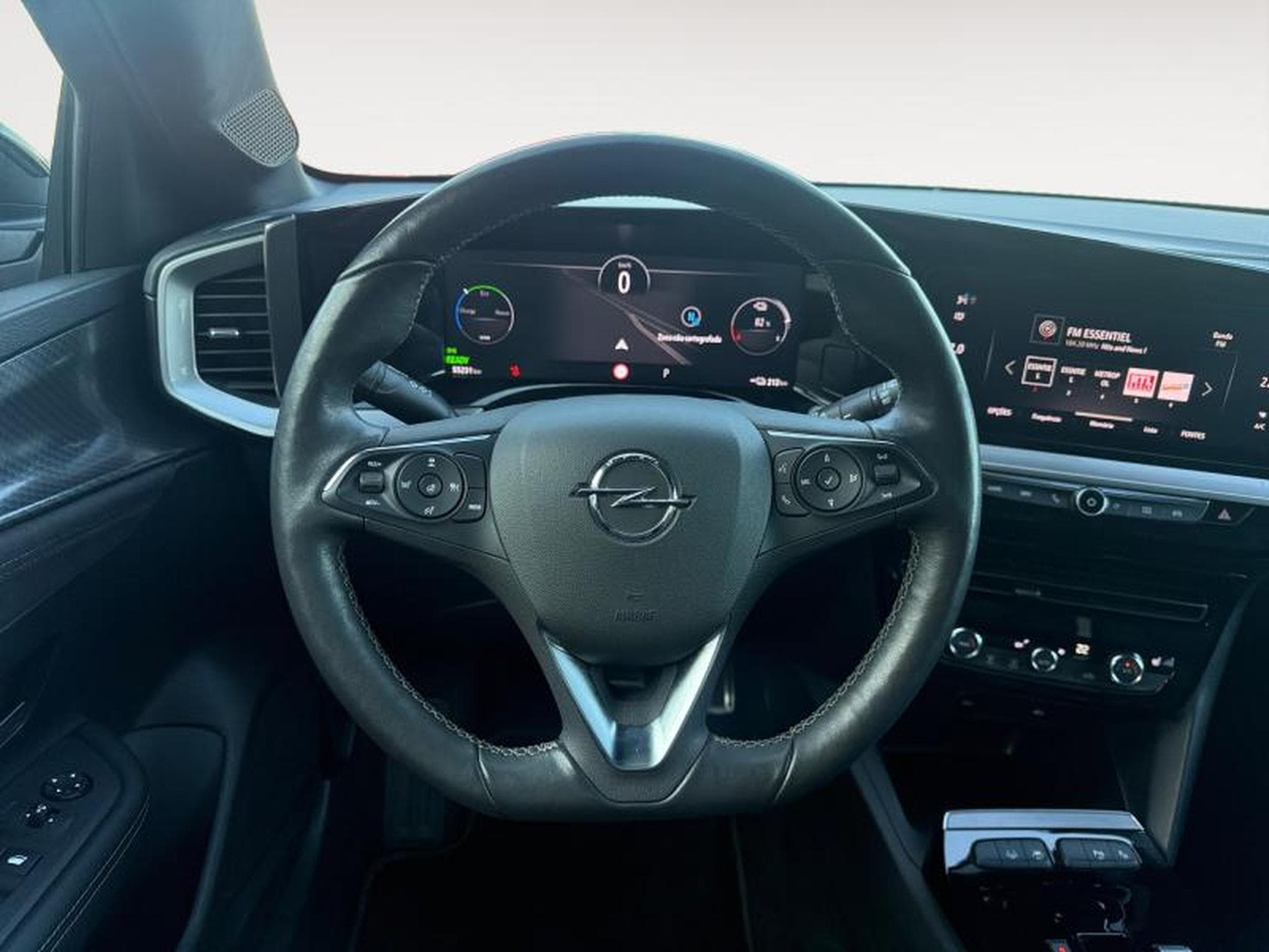 Opel Mokka -e Ultimate (2021) - Photo 15