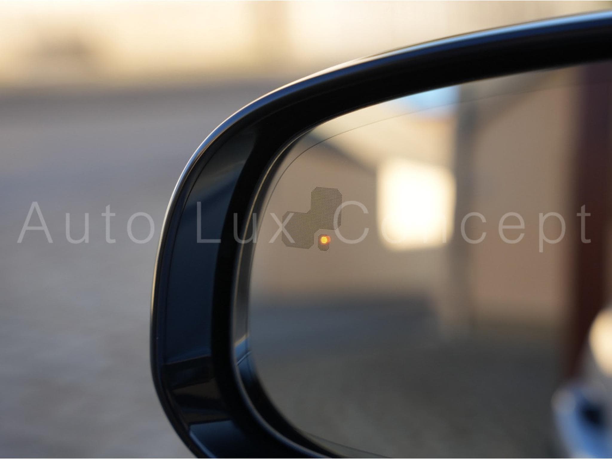 Jaguar XE Portfolio 20t (2016) - Photo 14