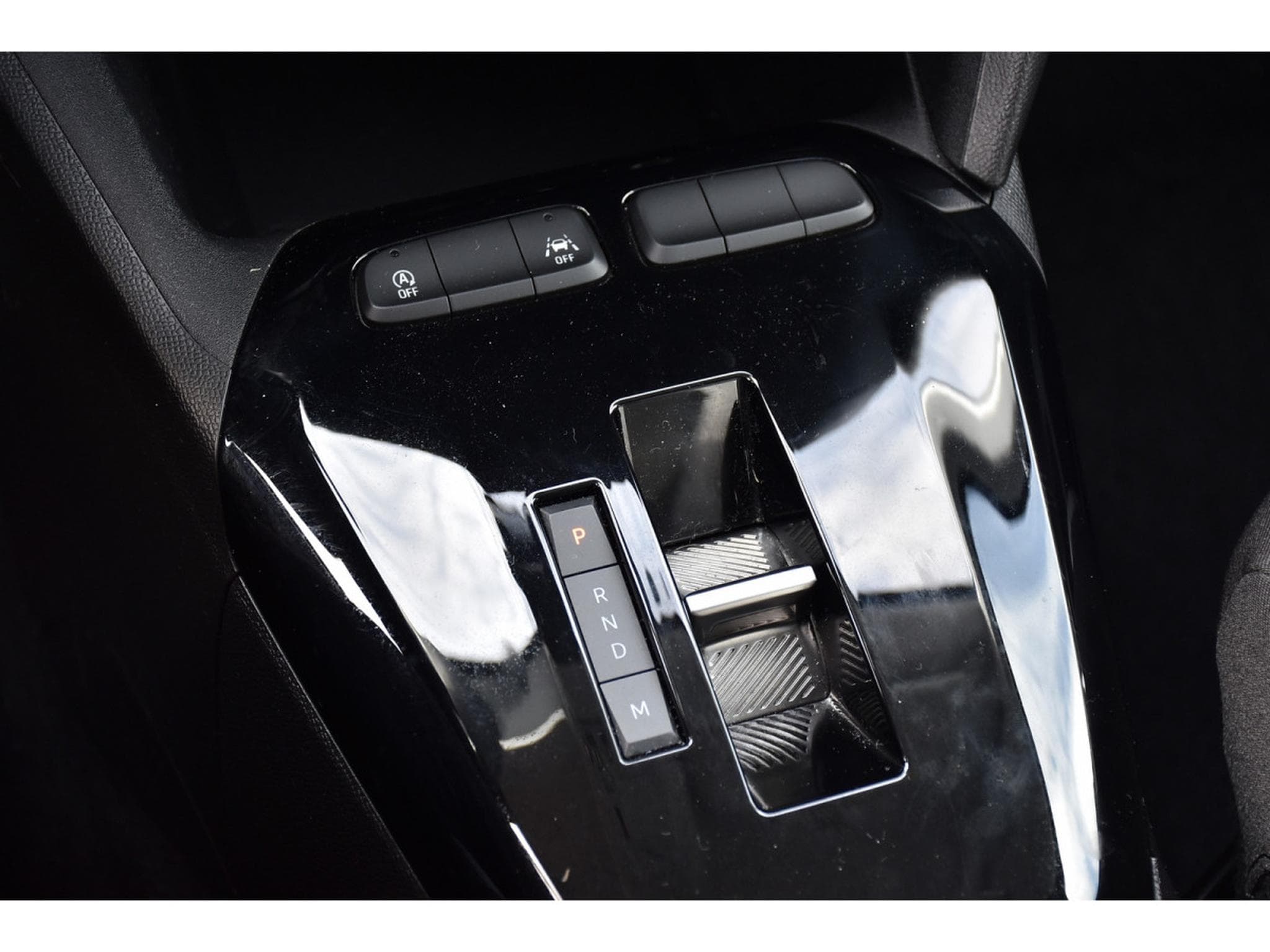 Opel Corsa 1.2 Turbo Edition AT8 REGUL LANE SIDE CAM 1° MAIN (2025) - Photo 15