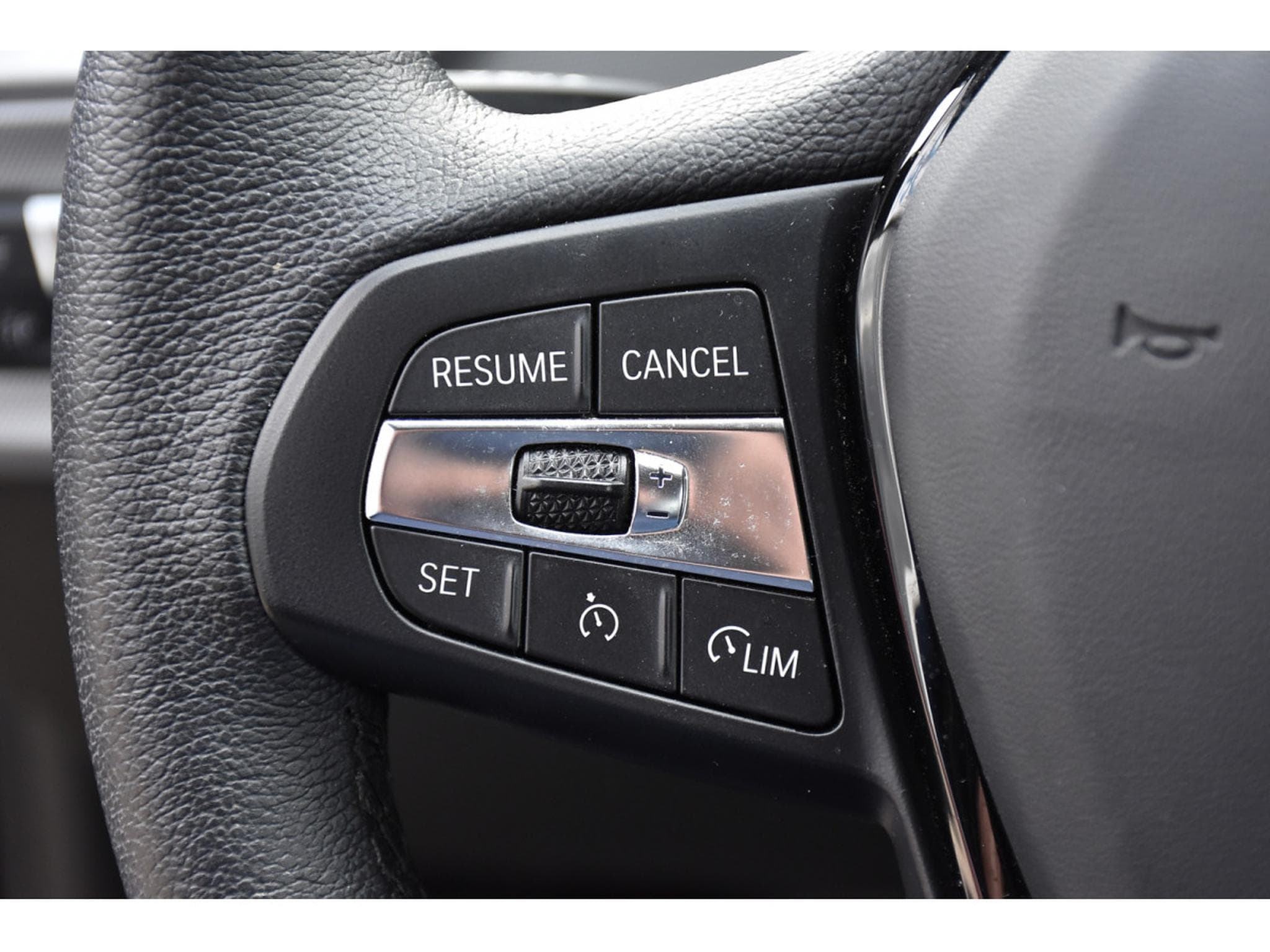 BMW 116 d CLIMA REGUL LANE LED PDC 1° MAIN (2023) - Photo 17