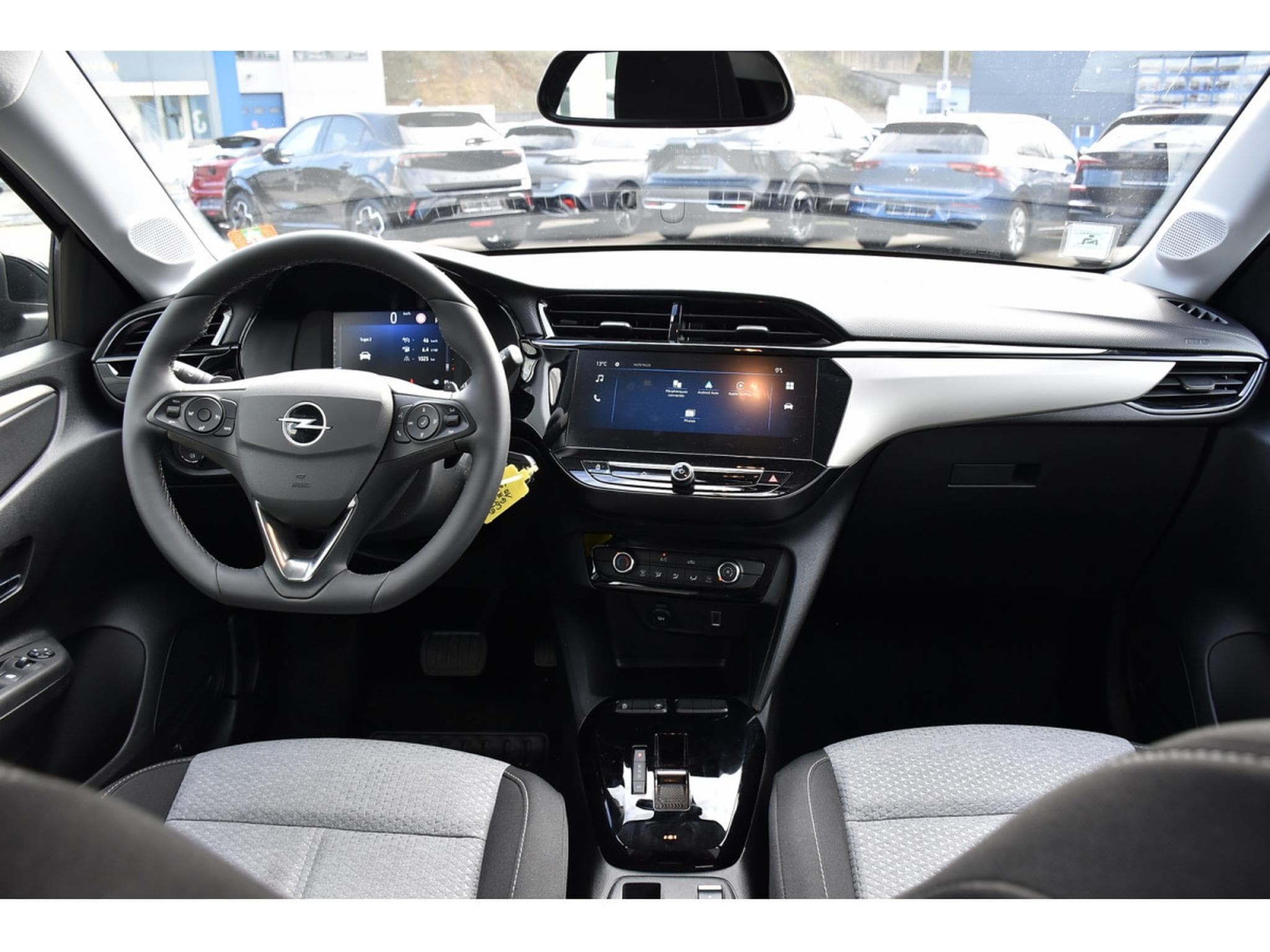 Opel Corsa 1.2 Turbo Edition AT8 REGUL LANE SIDE CAM 1° MAIN (2025) - Photo 8