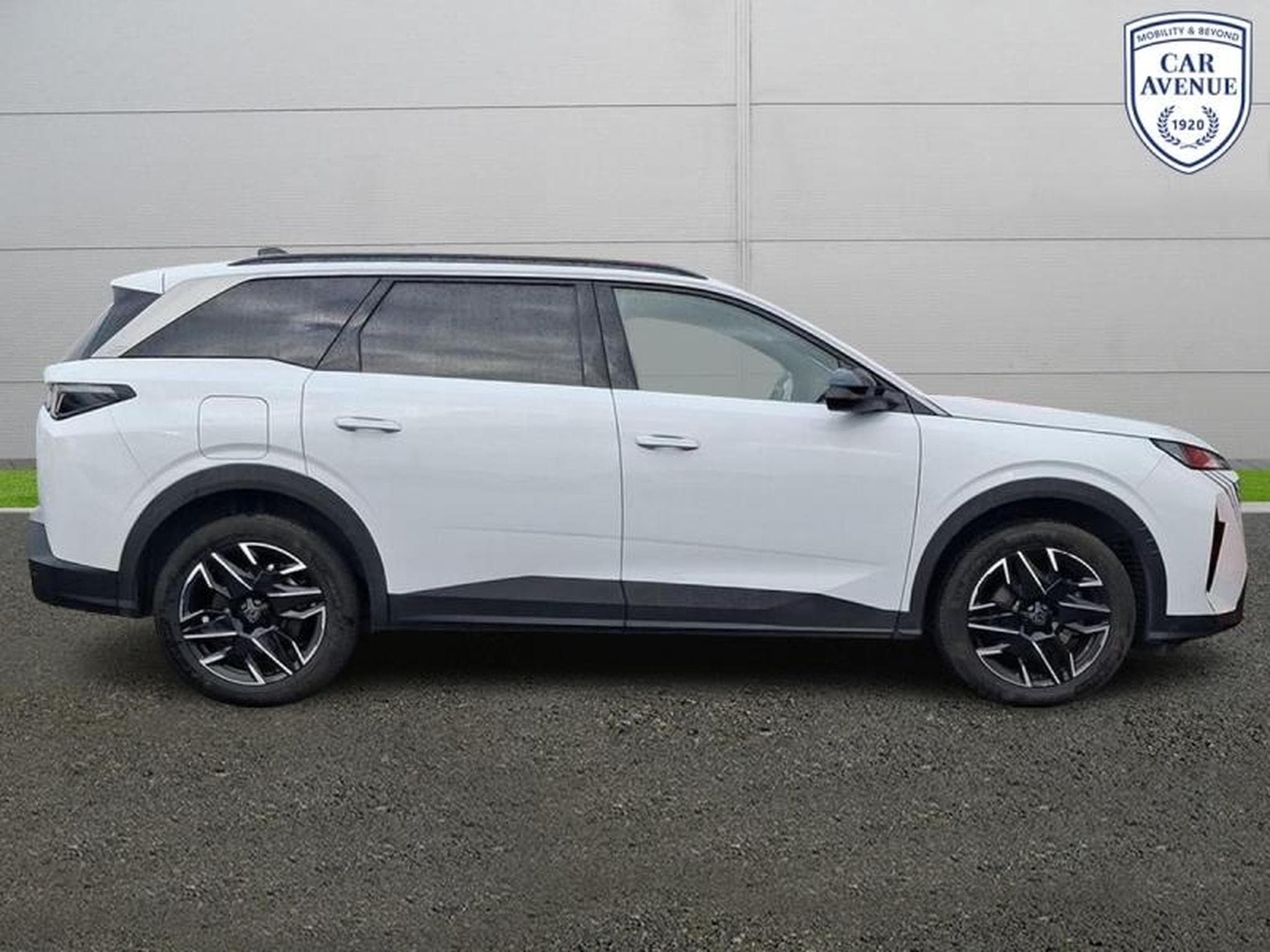 PEUGEOT 5008 Hybrid 145ch Allure e-DCS6 (2025) - Foto 6