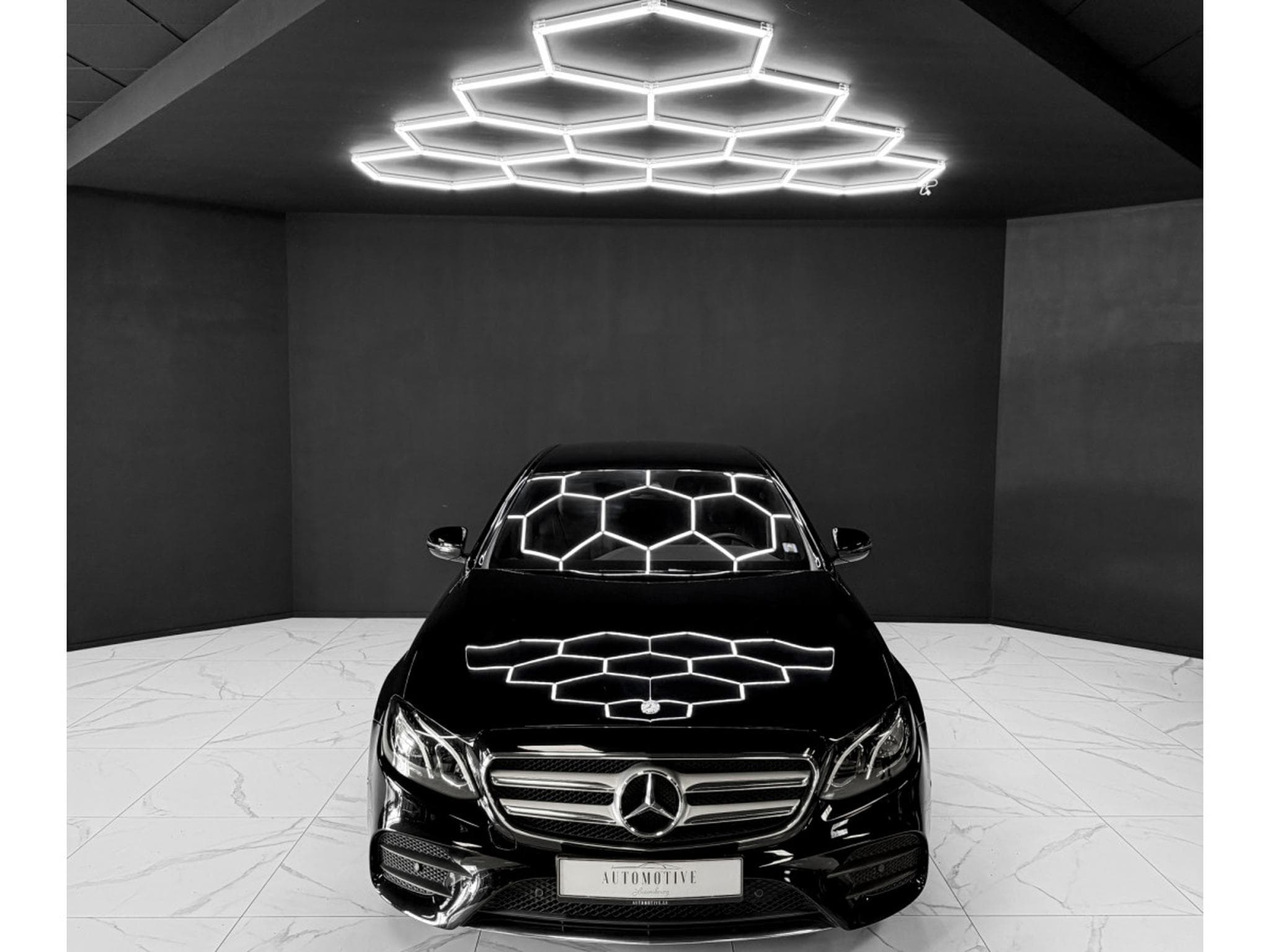 Mercedes E 300 Limousine (2017) - Photo 8