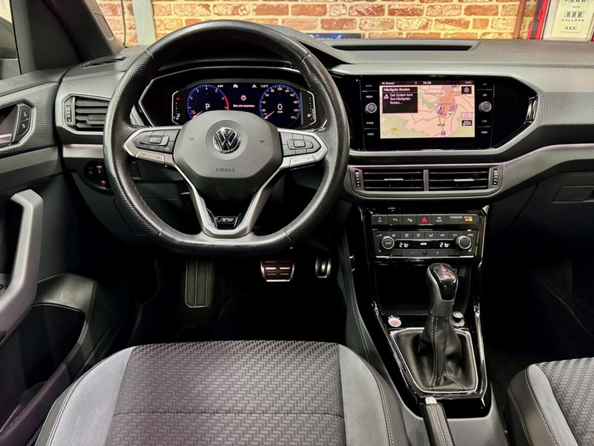 VW T-Cross T-Cross 1.5 TSi 150cv Auto R-LINE (2020) - Photo 4