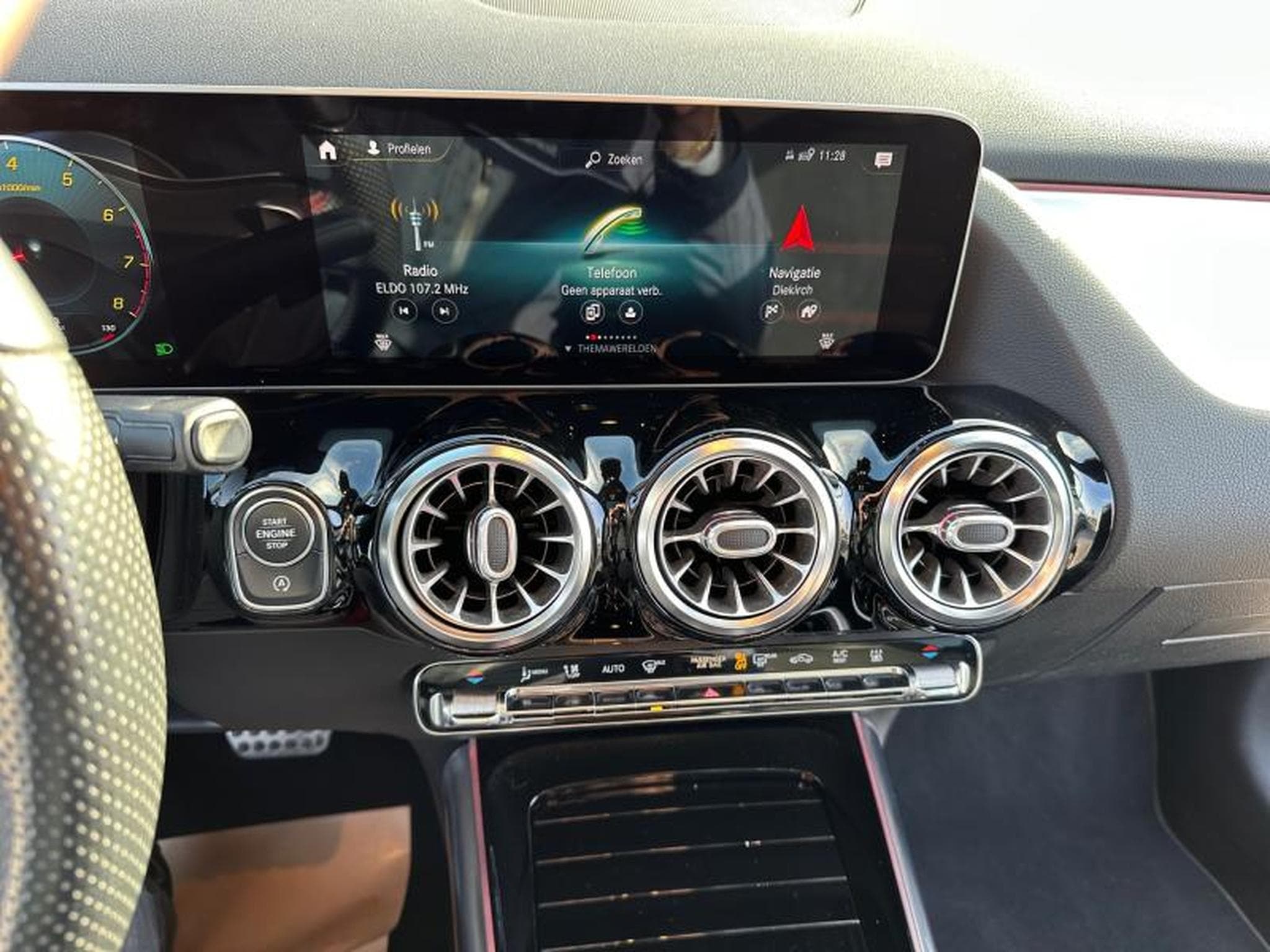 Mercedes B 200 AMG LINE Premium / Essence (2019) - Photo 35