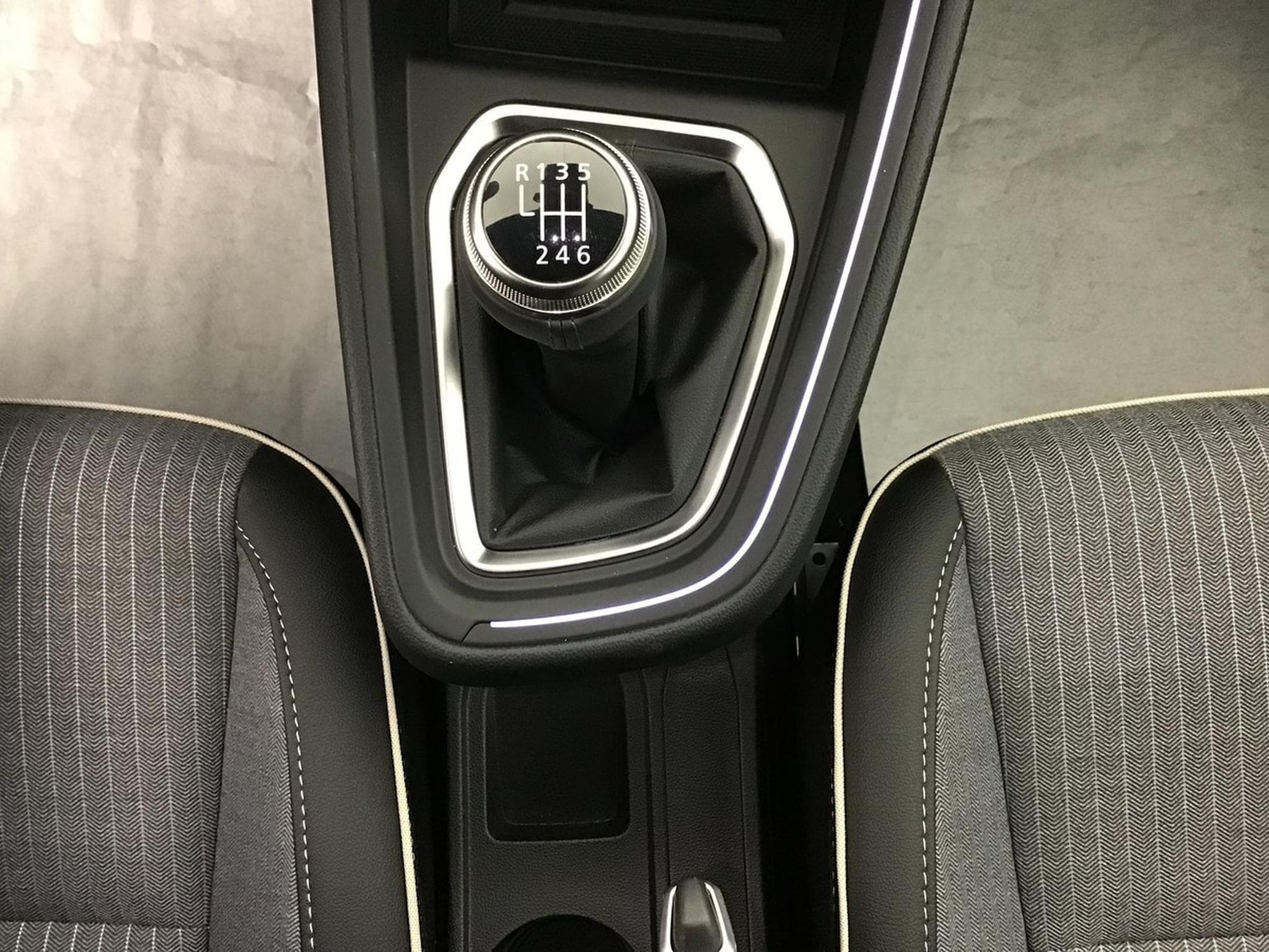 Renault Clio 1.0 TCE 90 Techno (2025) - Foto 19