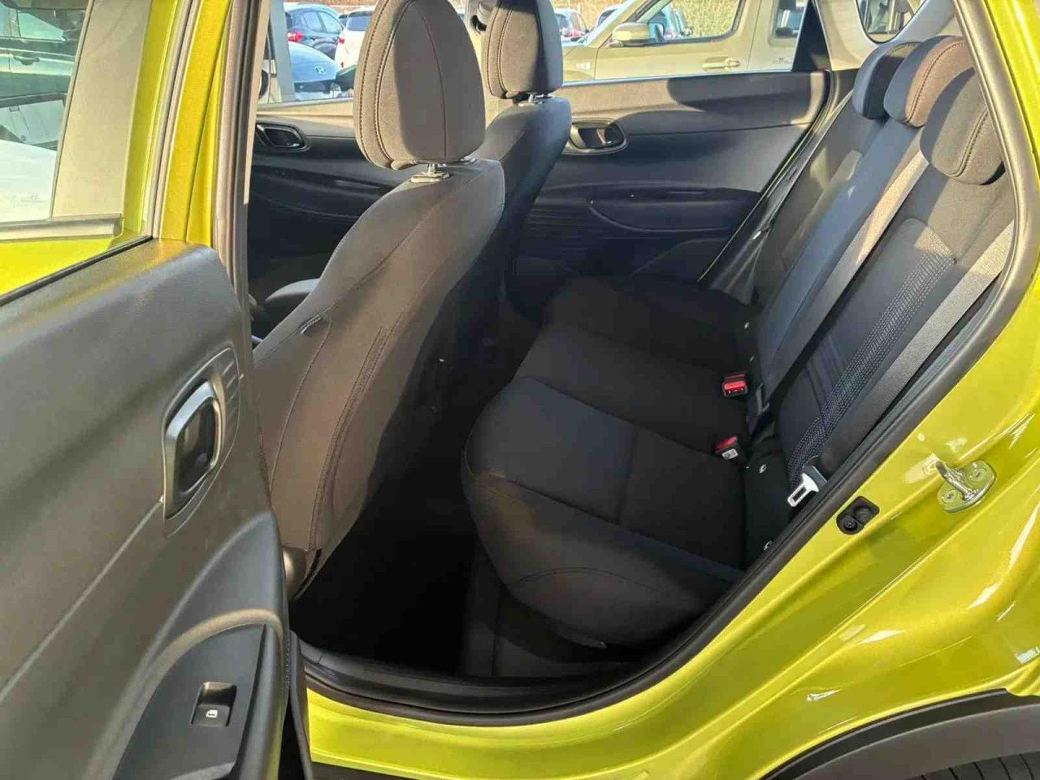 Hyundai Bayon 1.2 T-GDI 90 Wave (2025) - Photo 9