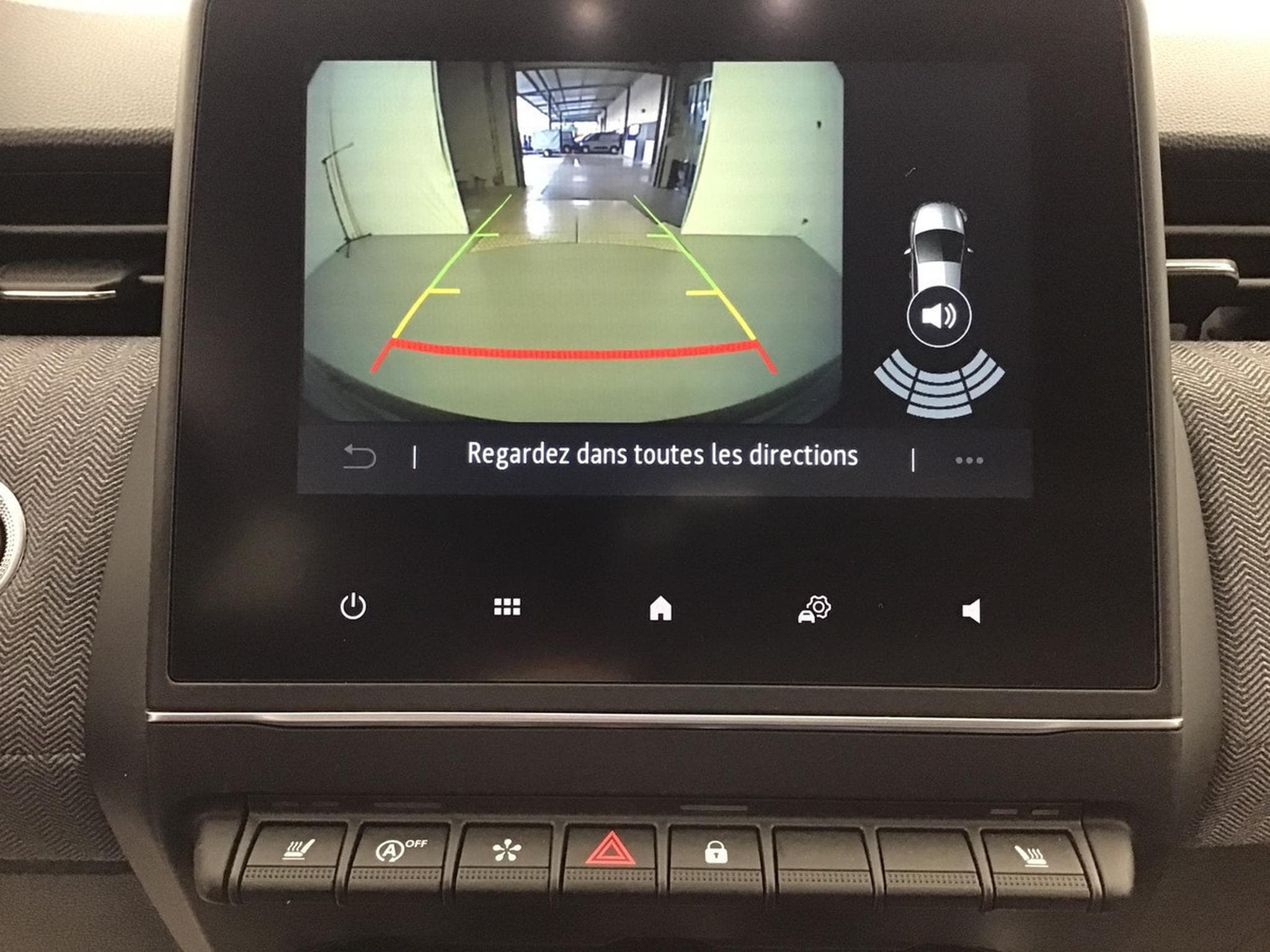 Renault Clio 1.0 TCE 90 Techno (2025) - Photo 13