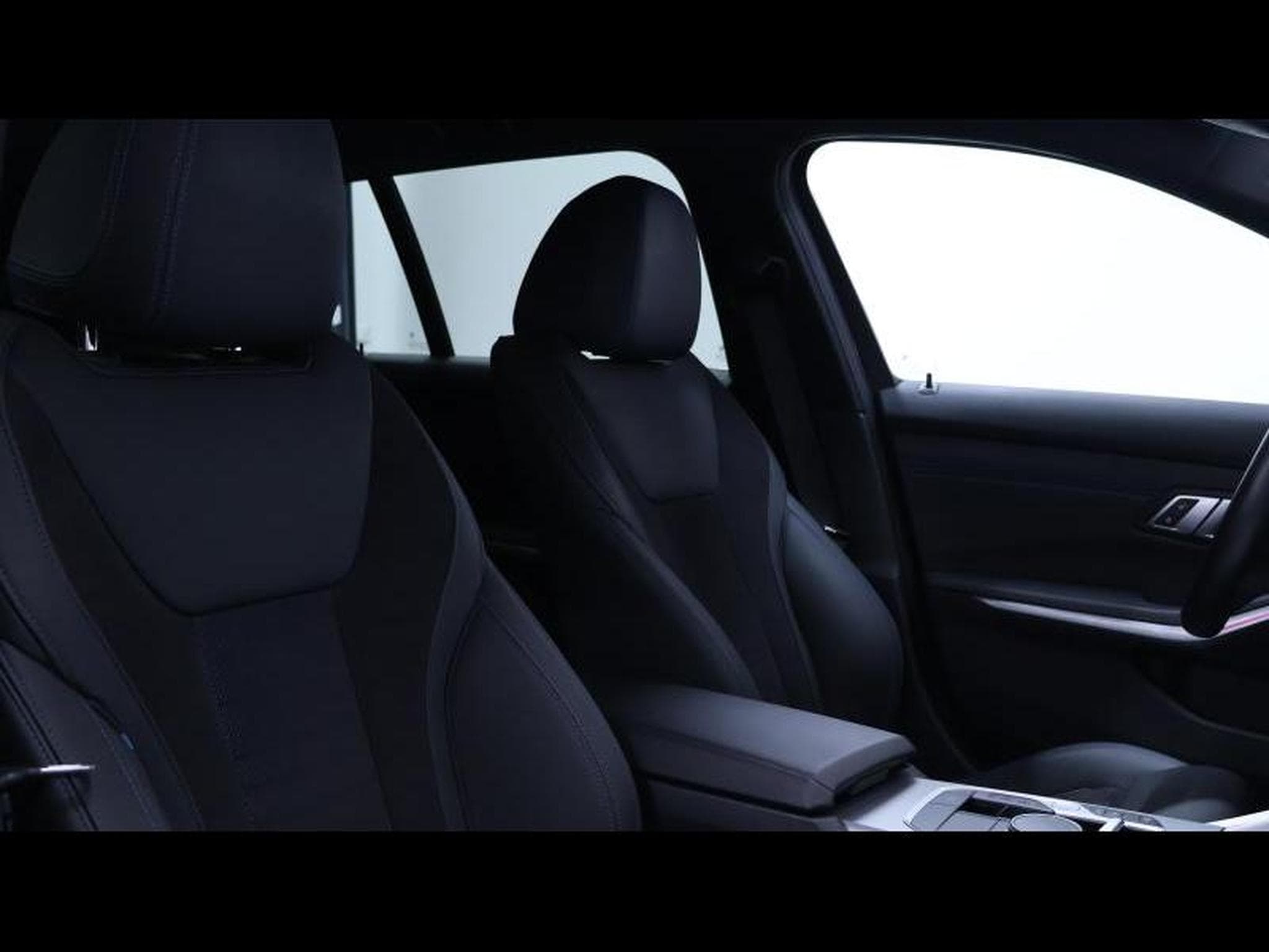 BMW 320 i Touring M SPORT Steptronic (2024) - Photo 11