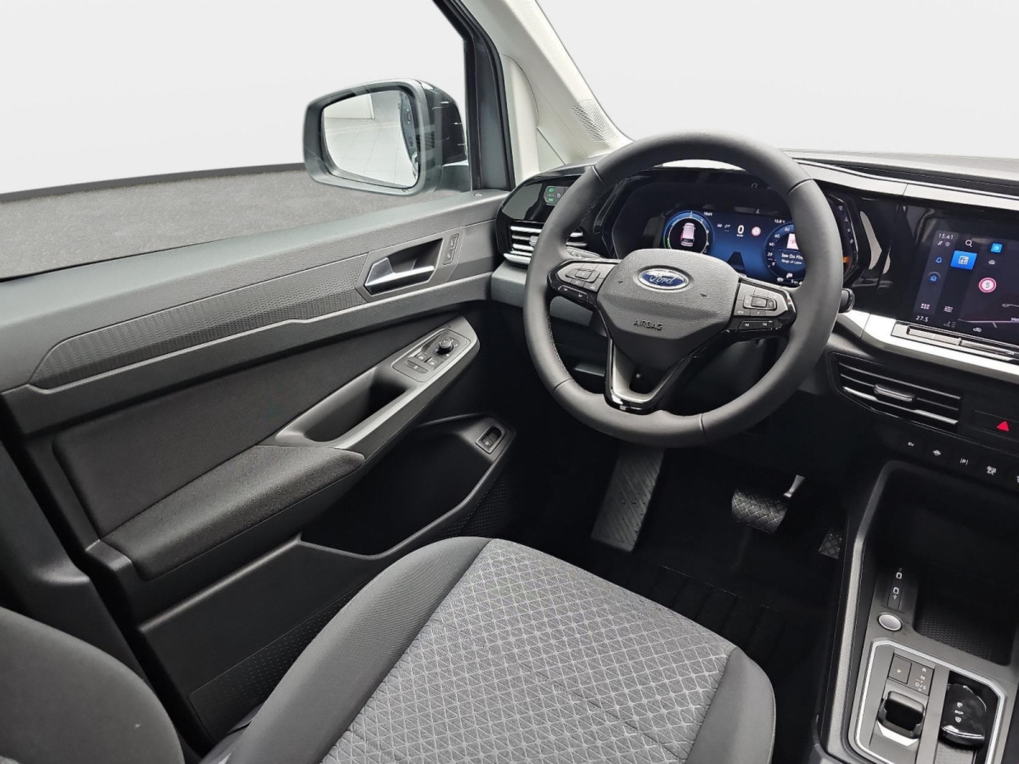 Ford Tourneo 1.5 EB PHEV Auto 150 Grand Titanium (2025) - Photo 8