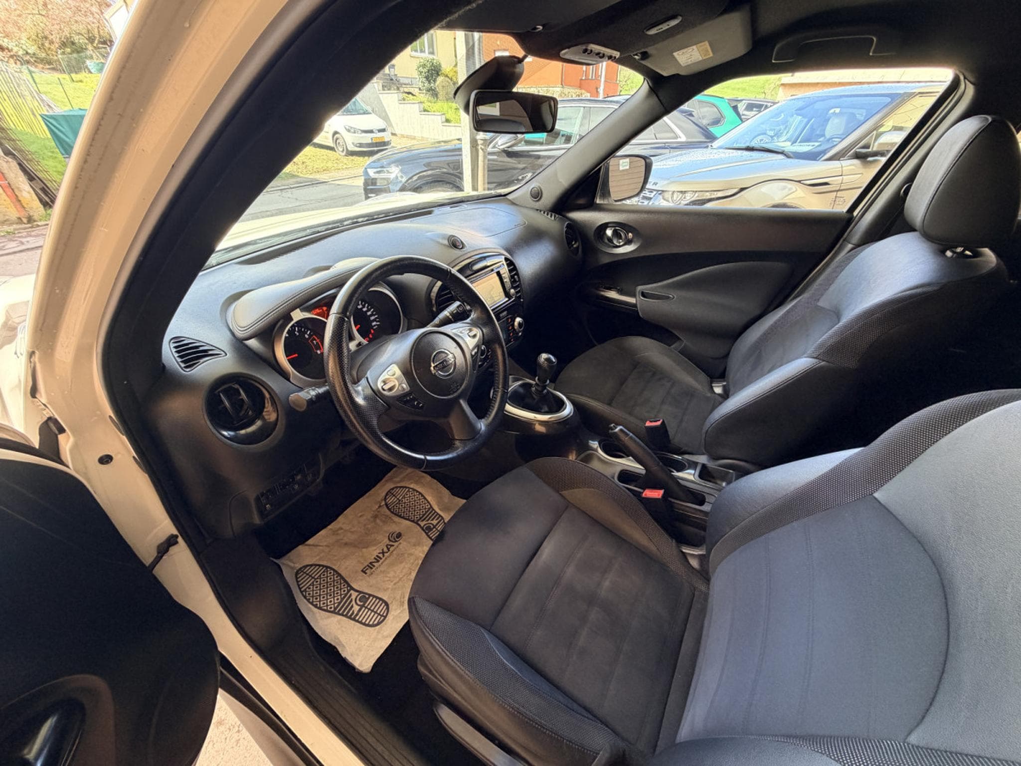 Nissan Juke 1.2 DIG-T Navi Clim Camera (2018) - Photo 8